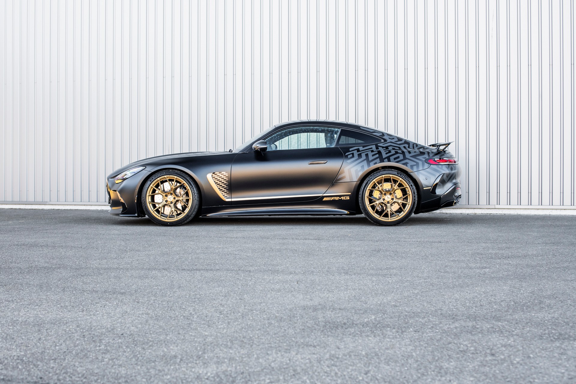 MERCEDES-BENZ AMG GT 63 4Matic+ Executive APXGP Edition-image-1