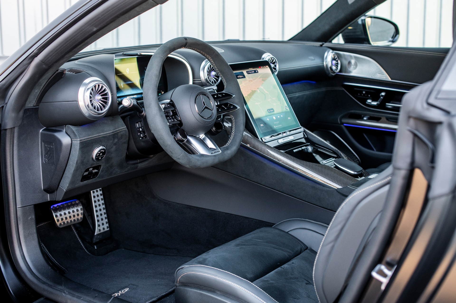 MERCEDES-BENZ AMG GT 63 4Matic+ Executive APXGP Edition-image-6