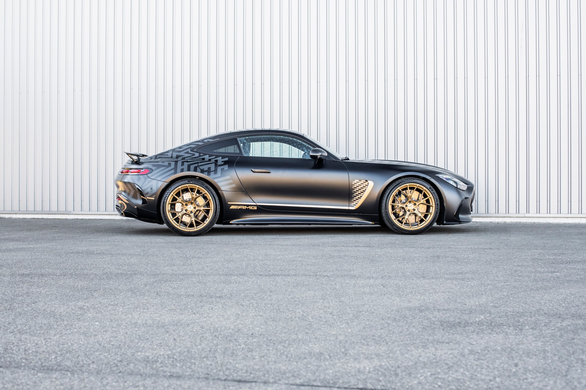 MERCEDES-BENZ AMG GT 63 4Matic+ Executive APXGP Edition-image-4