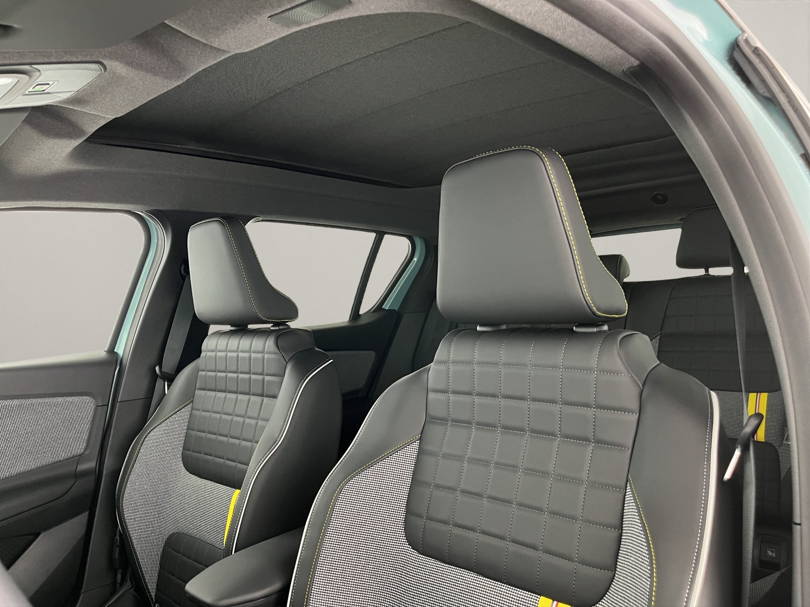 RENAULT R4 E-Tech Comfort Range plein sud iconic-image-14