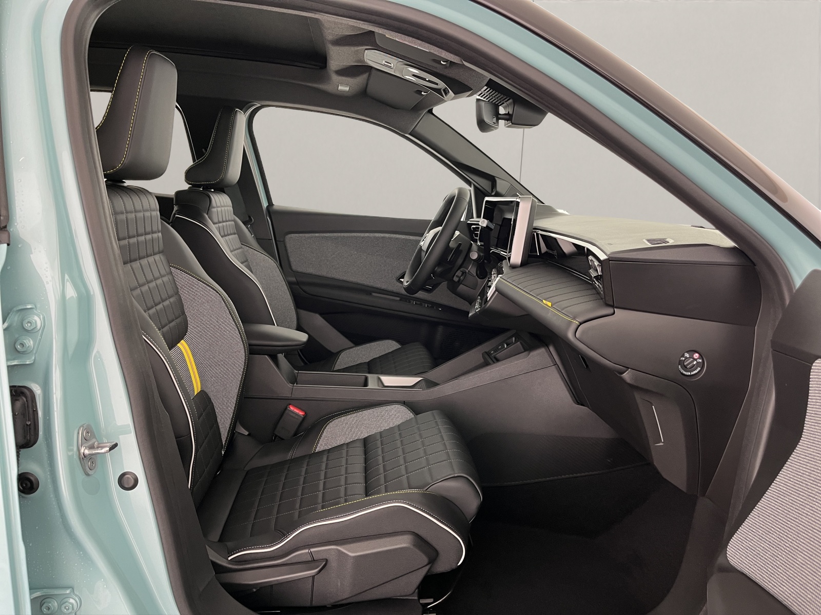 RENAULT R4 E-Tech Comfort Range plein sud iconic-image-15