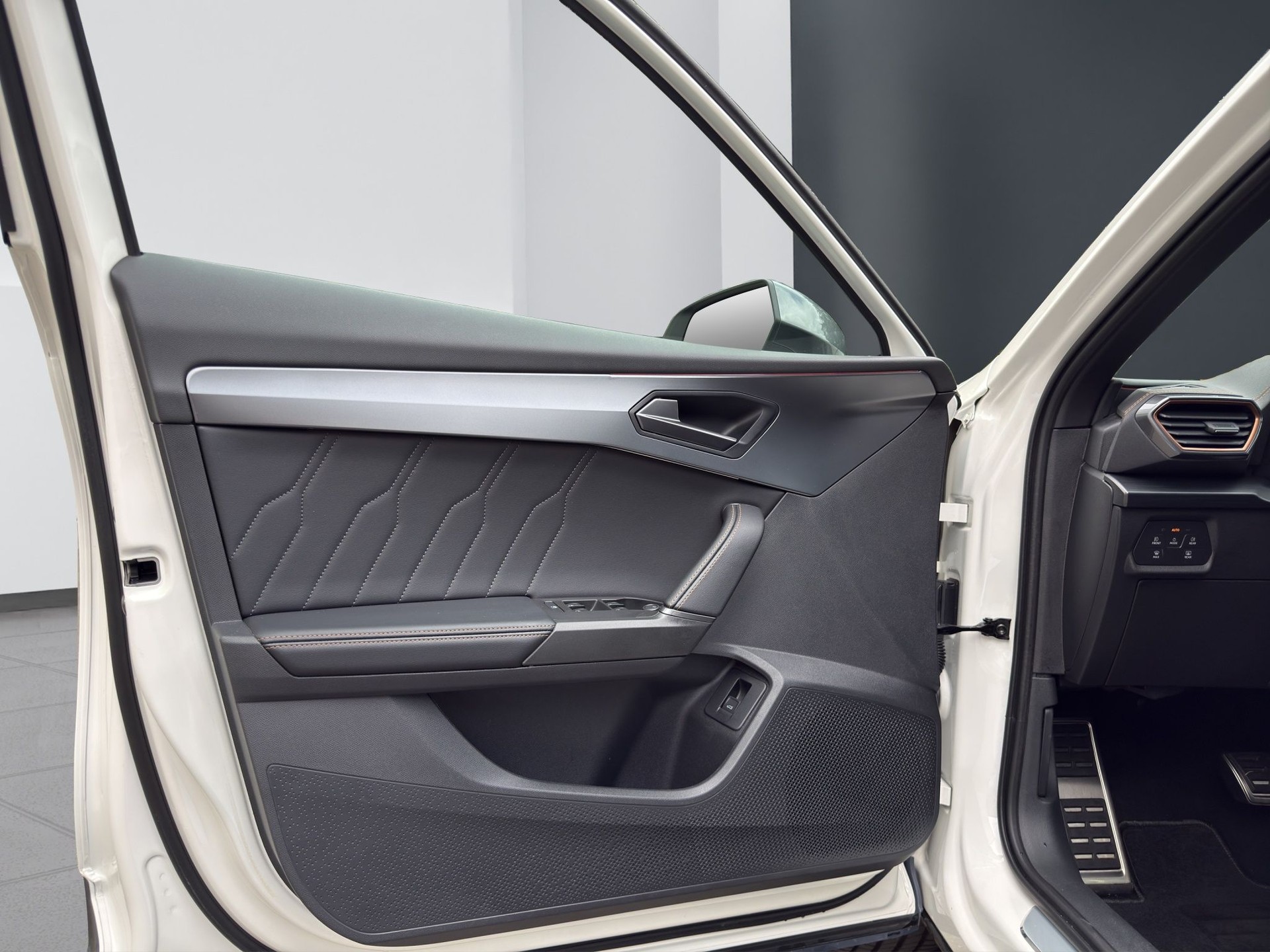 CUPRA Formentor 2.0TSI VZ 4Drive DSG-image-9