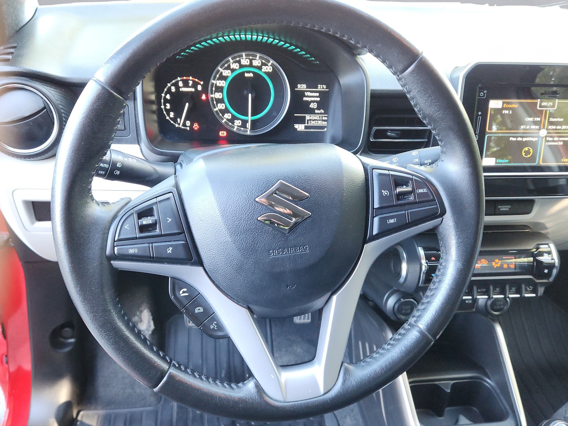 SUZUKI Ignis 1.2i Compact Top Hybrid 4x4-image-8