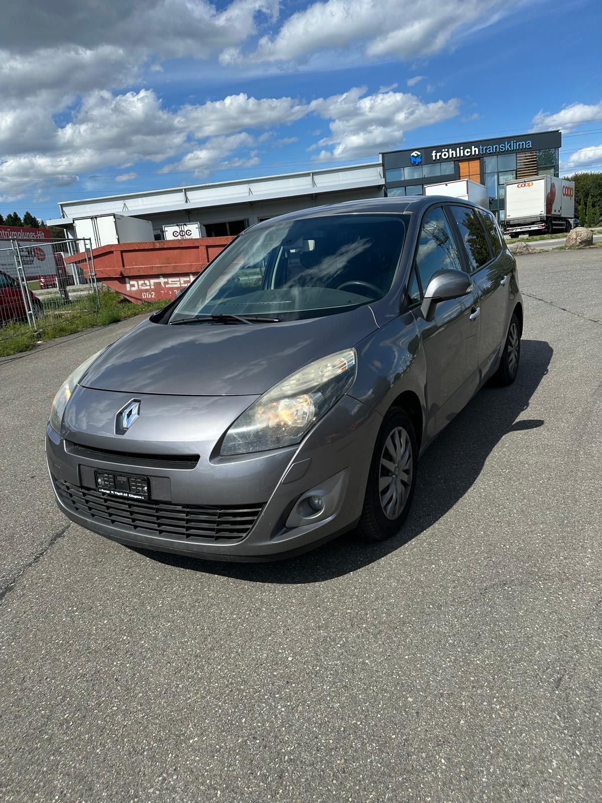 RENAULT Grand Scénic 1.9 dCi Dynamique-image-7