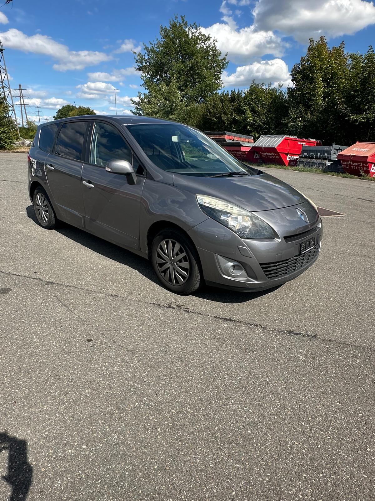 RENAULT Grand Scénic 1.9 dCi Dynamique-image-0