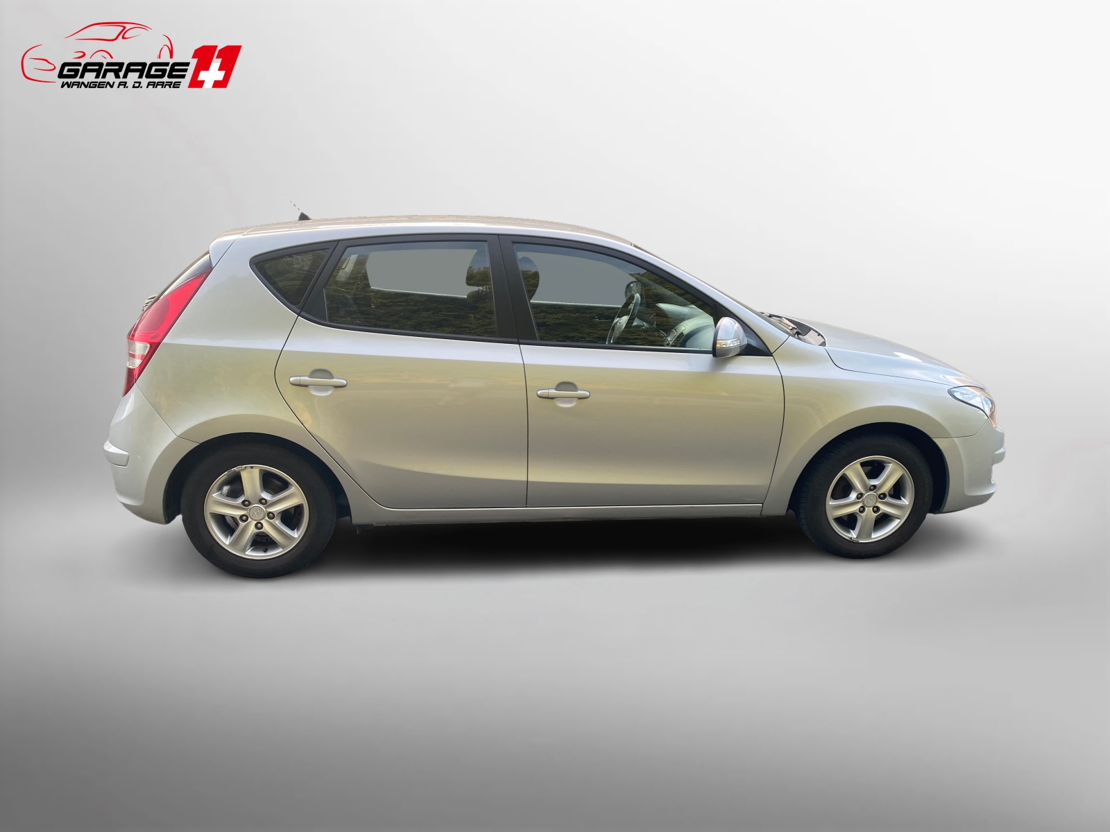 HYUNDAI i30 1.6 Swiss Plus Edition Automatic-image-5