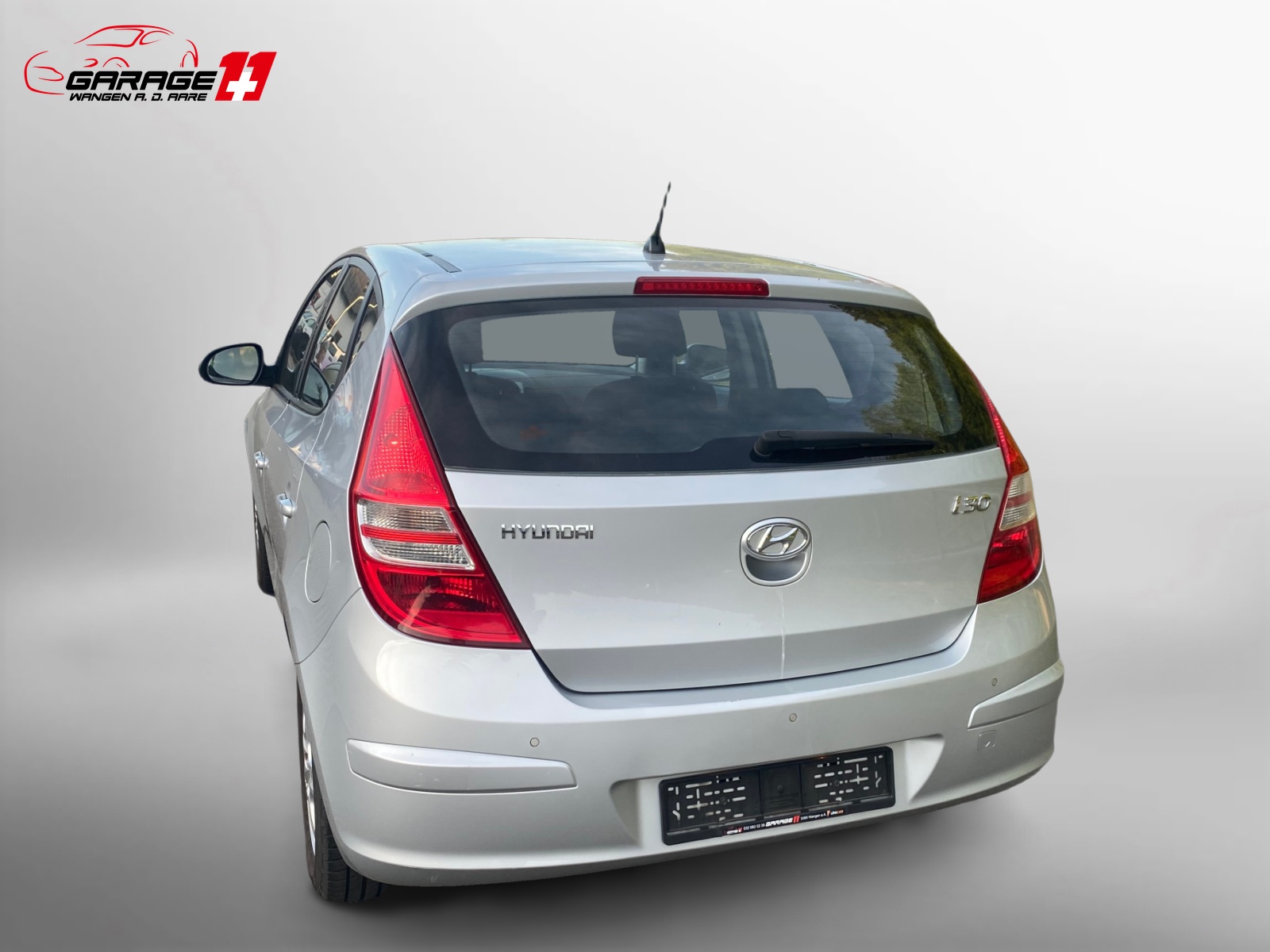 HYUNDAI i30 1.6 Swiss Plus Edition Automatic-image-3