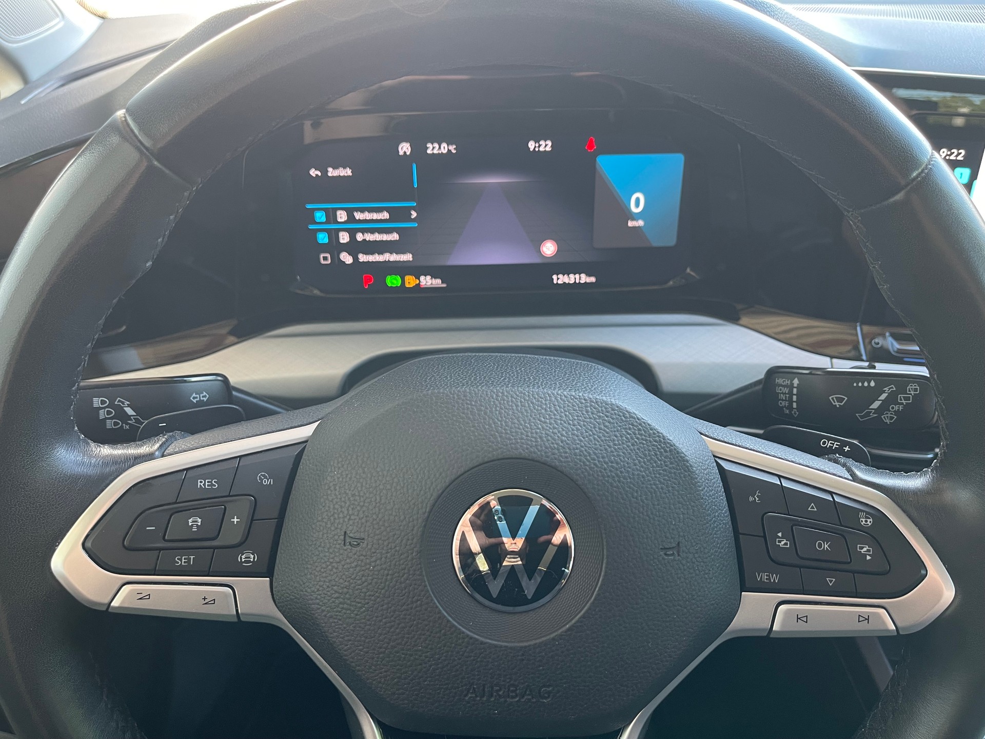 VW Golf 2.0 TDI Style DSG-image-13