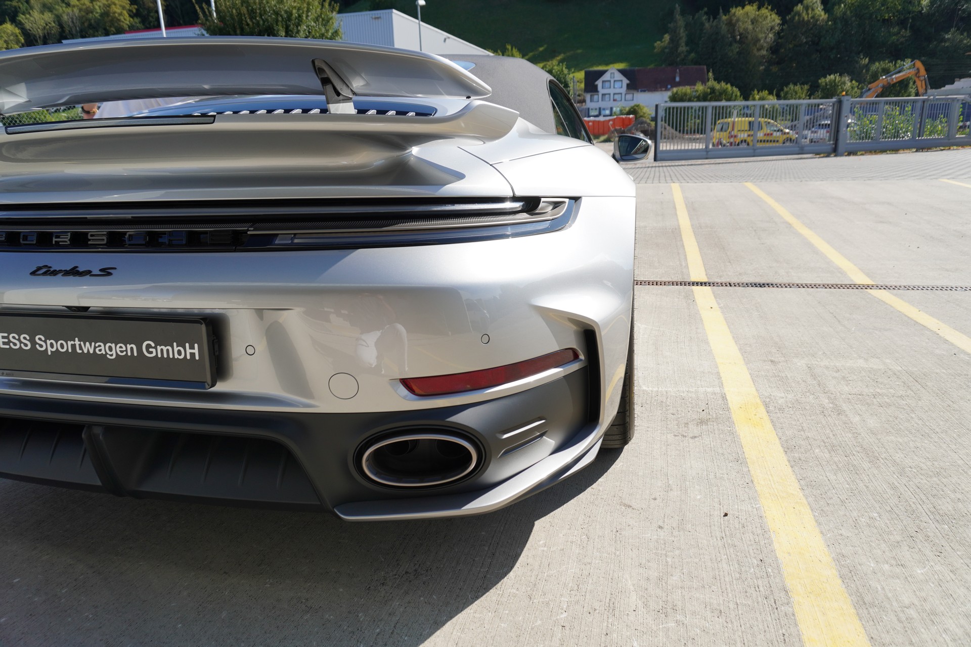 PORSCHE 911 Turbo S Cabriolet PDK-image-7