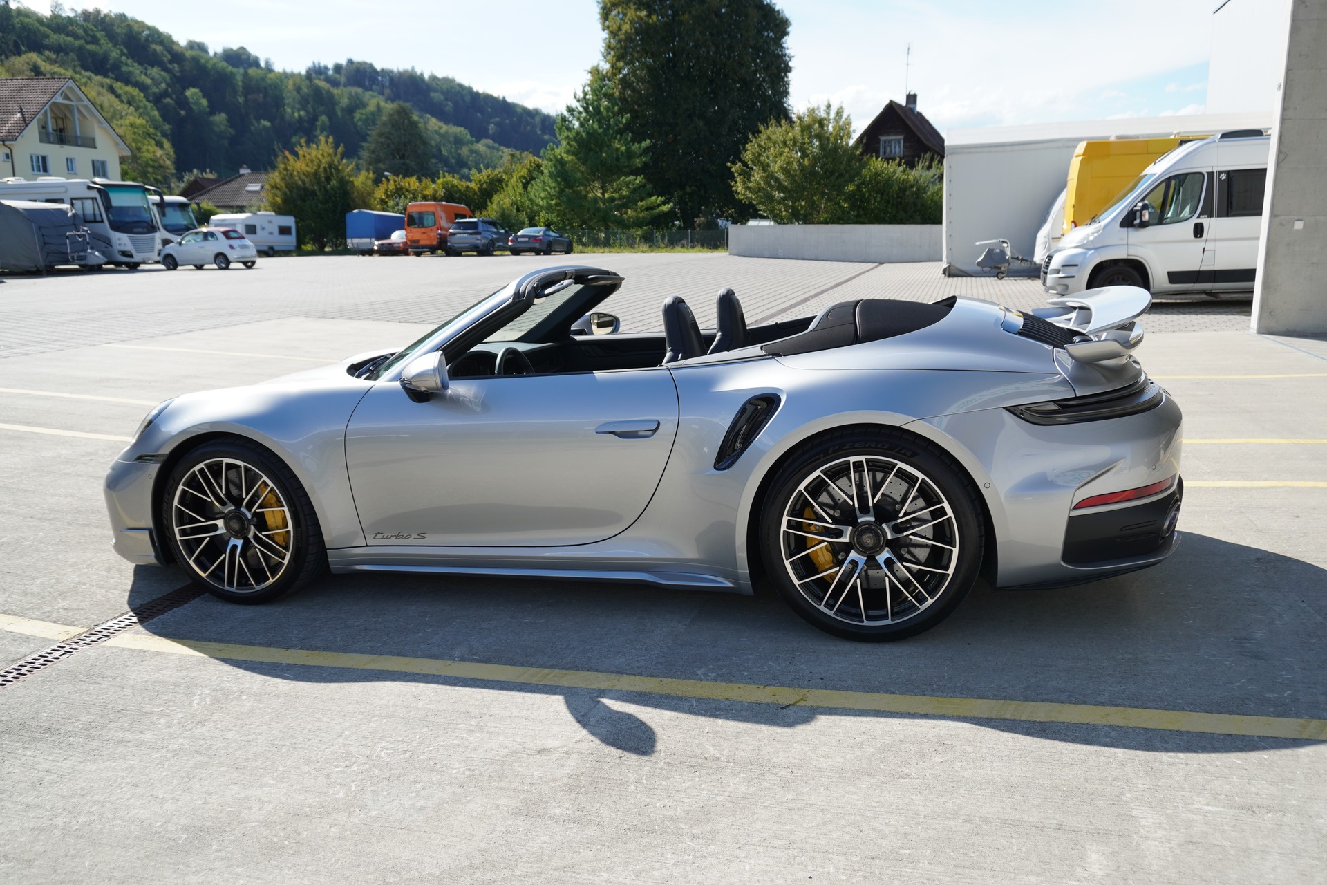 PORSCHE 911 Turbo S Cabriolet PDK-image-8