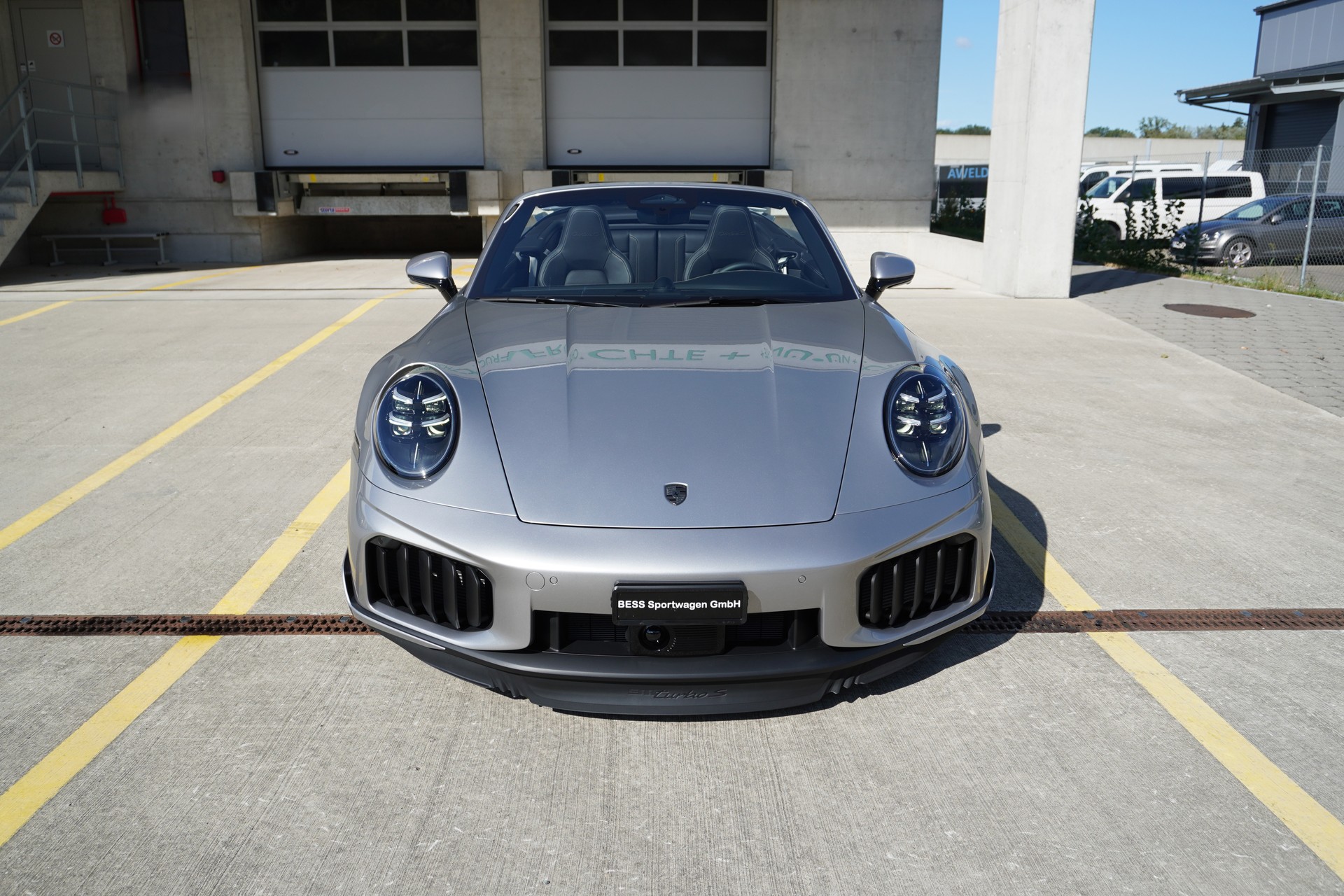 PORSCHE 911 Turbo S Cabriolet PDK-image-5