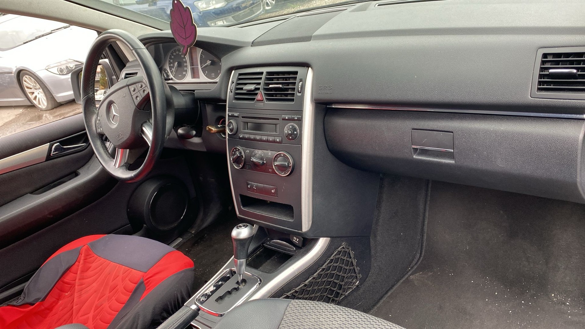 MERCEDES-BENZ B 180 My Star Autotronic-image-5