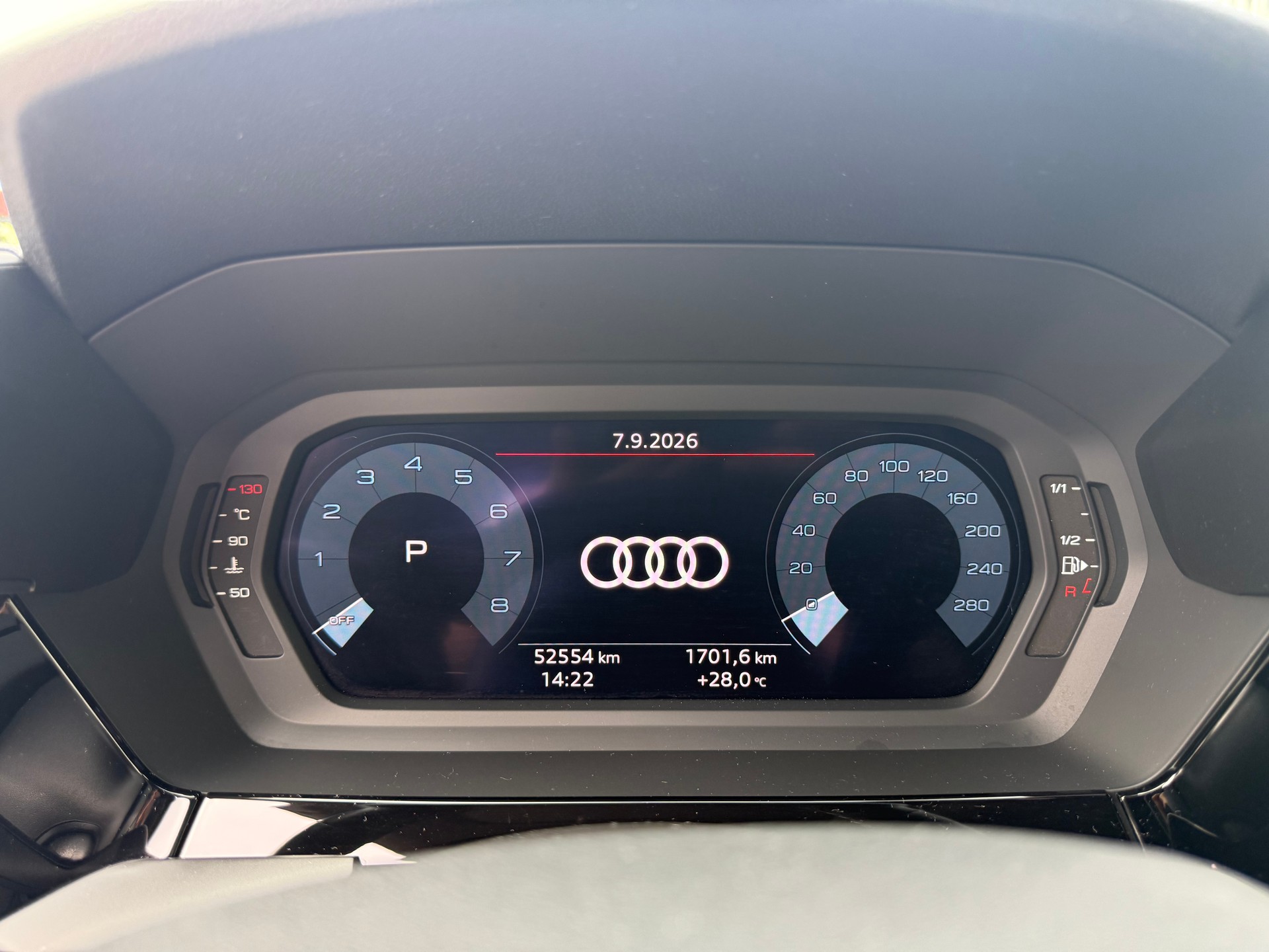 AUDI A3 Sportback 35 TFSI S line Attraction S-tronic-image-5