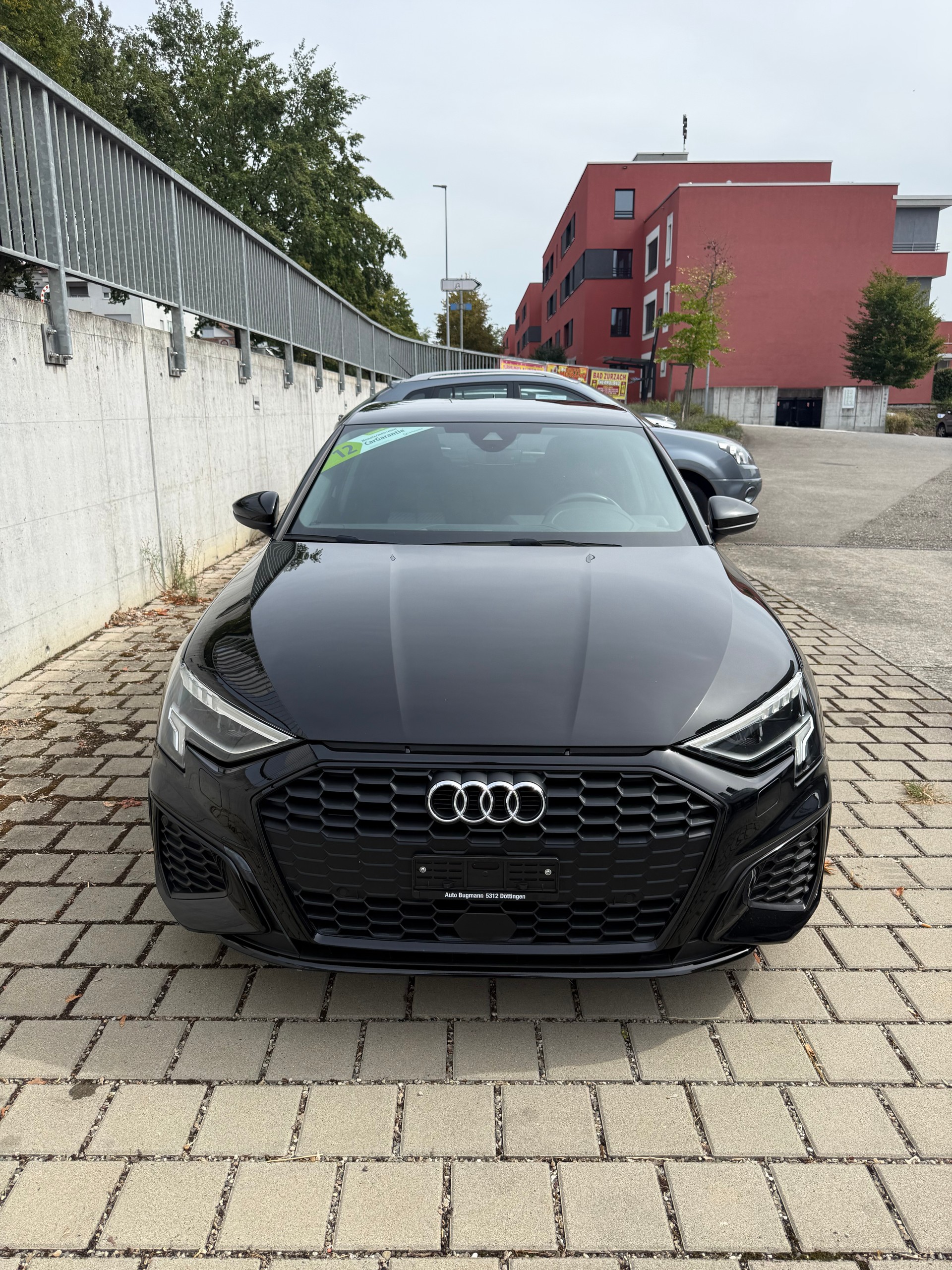 AUDI A3 Sportback 35 TFSI S line Attraction S-tronic-showroom-element-1