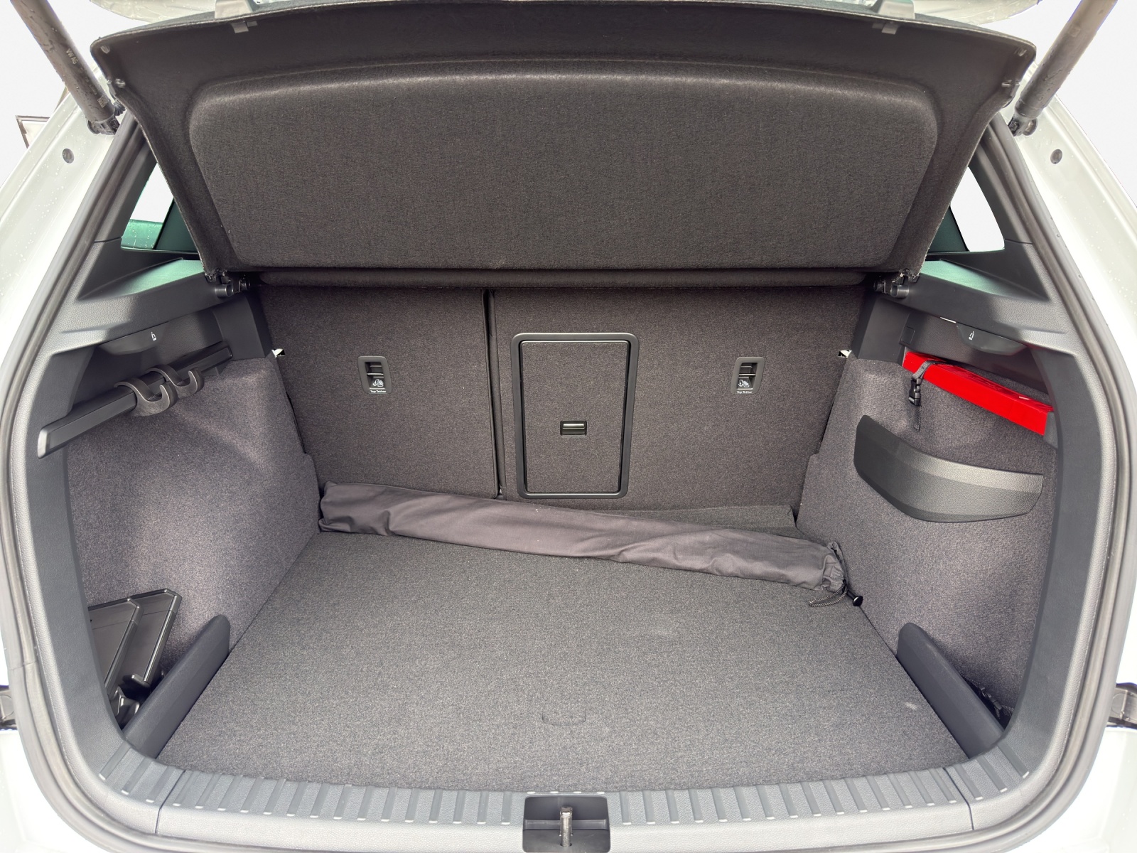 SKODA Karoq 2.0 TSI SportLine 4x4 DSG-image-12