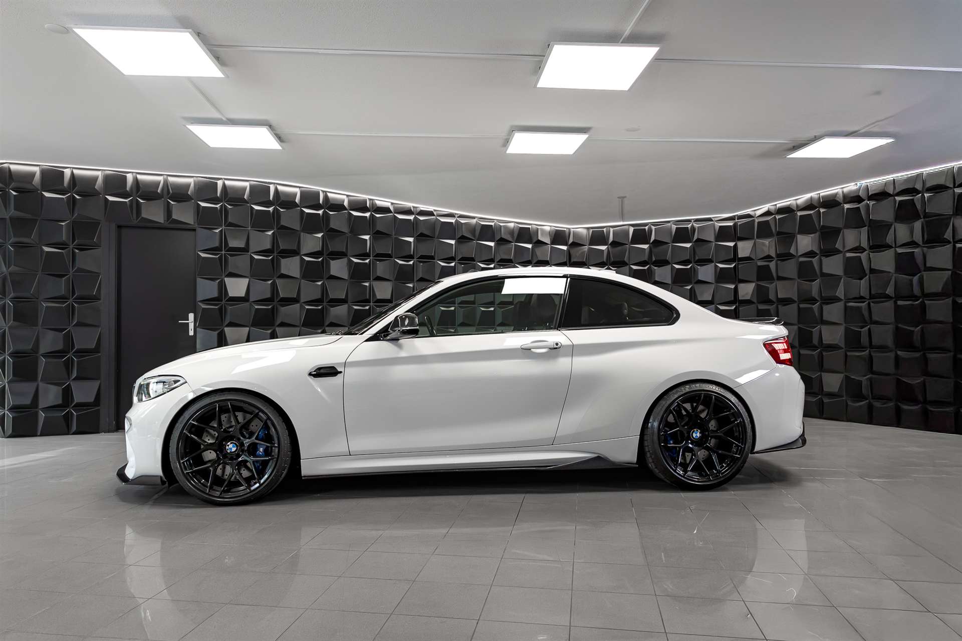 BMW M2 Drivelogic-image-1