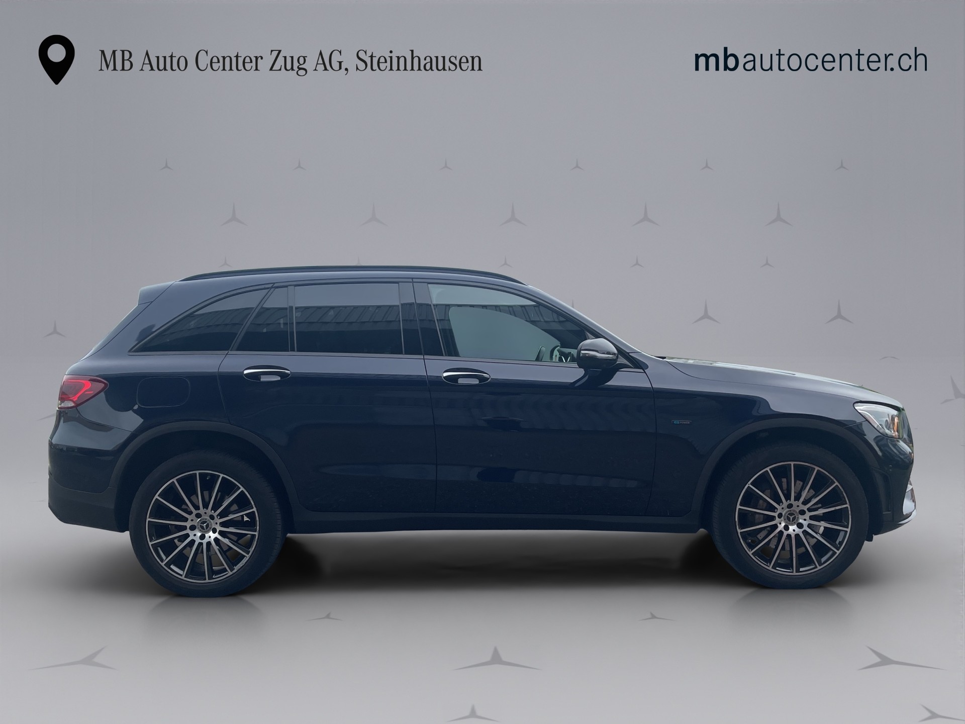 MERCEDES-BENZ GLC 300 de AMG Line 4m-image-6