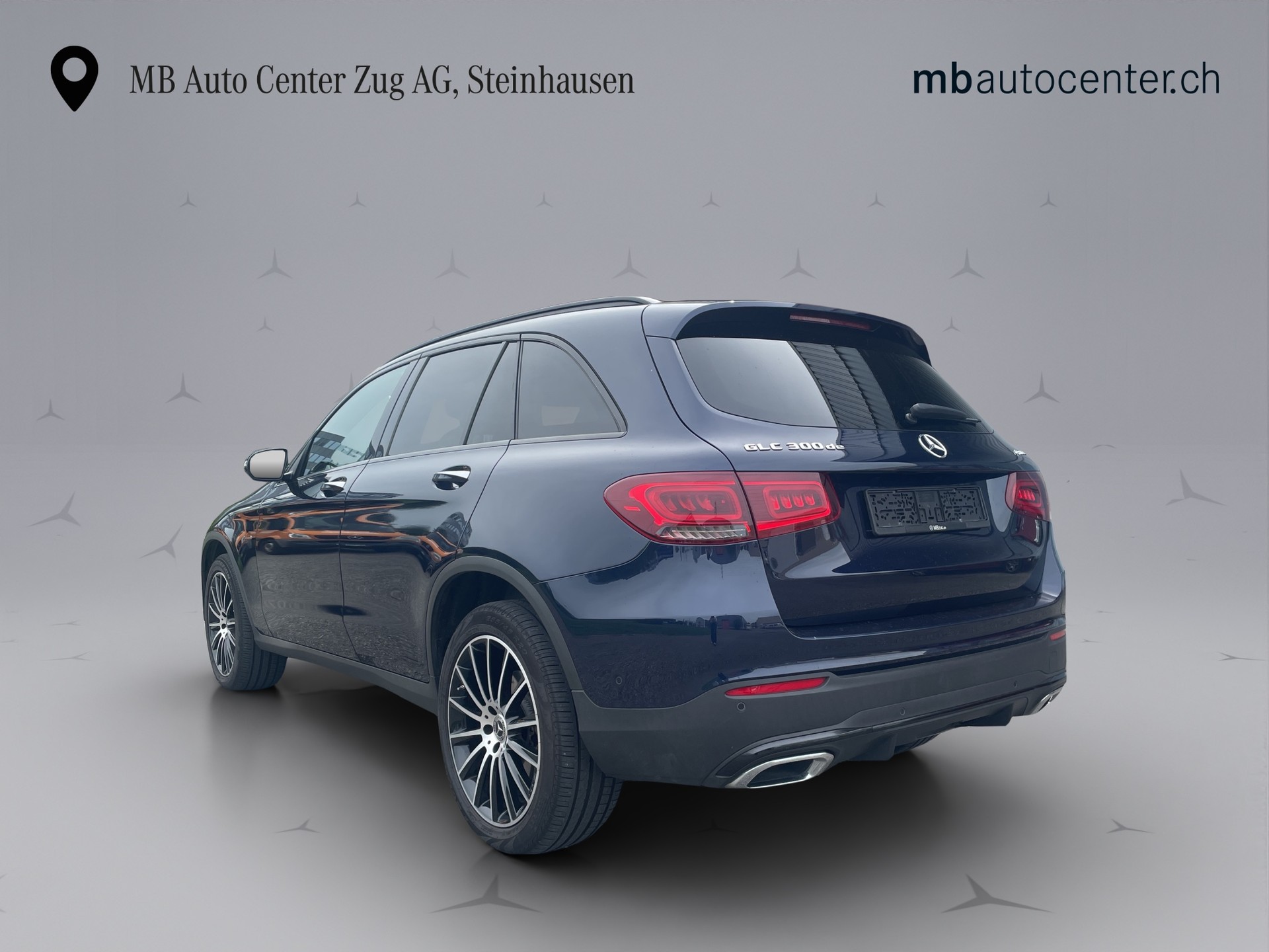 MERCEDES-BENZ GLC 300 de AMG Line 4m-image-3