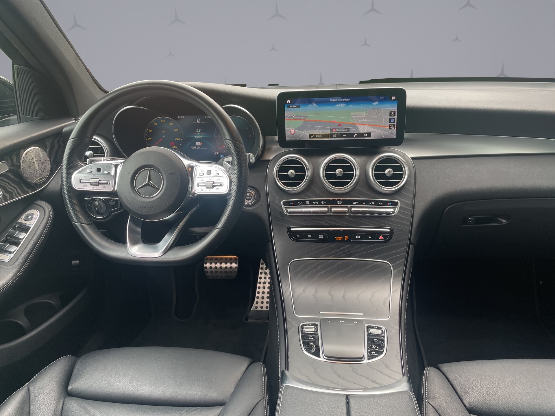 MERCEDES-BENZ GLC 300 de AMG Line 4m-image-11