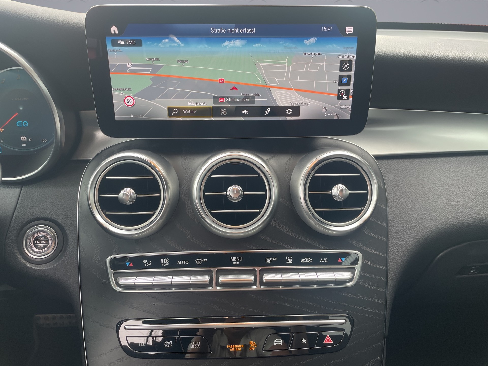 MERCEDES-BENZ GLC 300 de AMG Line 4m-image-13