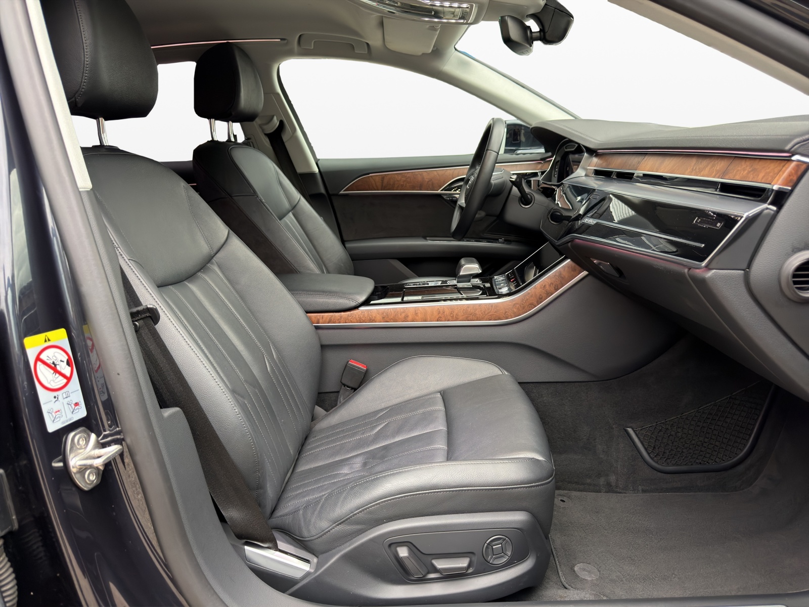 AUDI A8 L 3.0 TDI quattro tiptronic-image-14