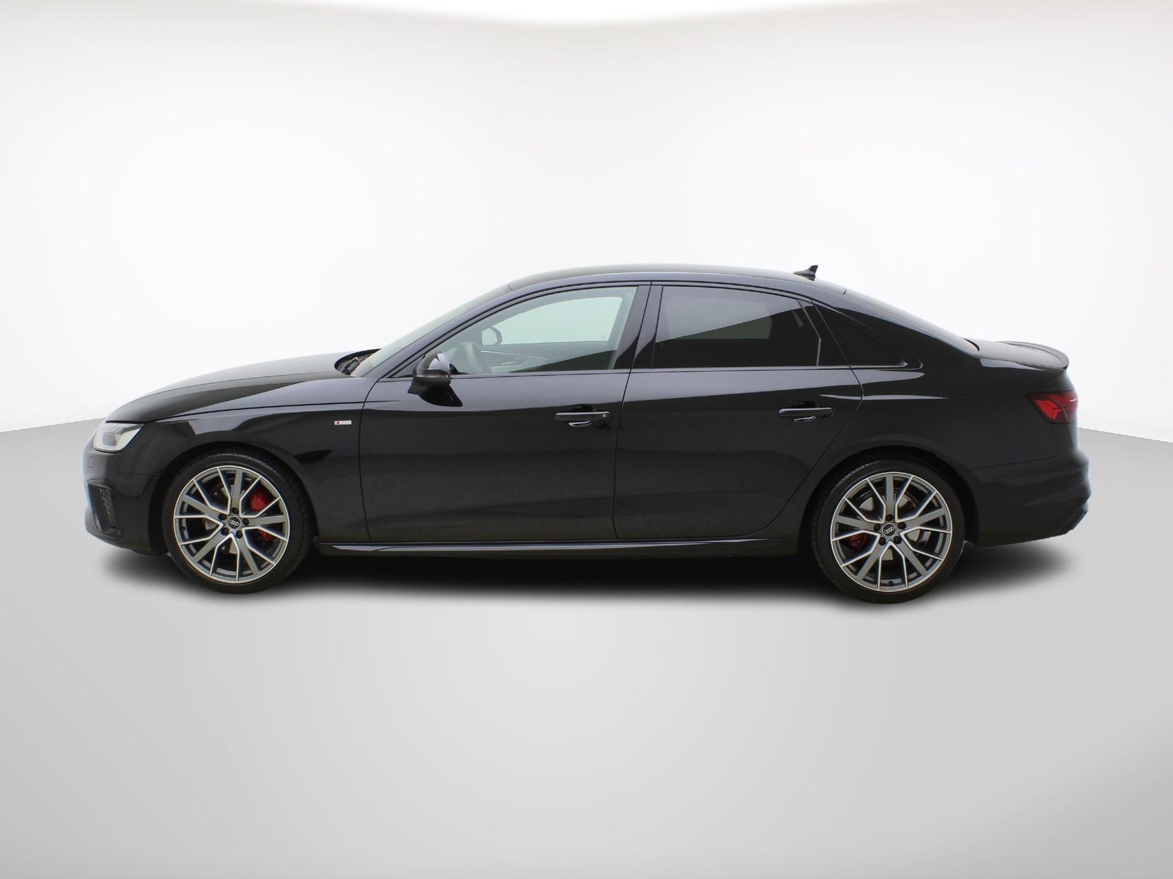 AUDI A4 40 TFSI S line S-Tronic-image-2