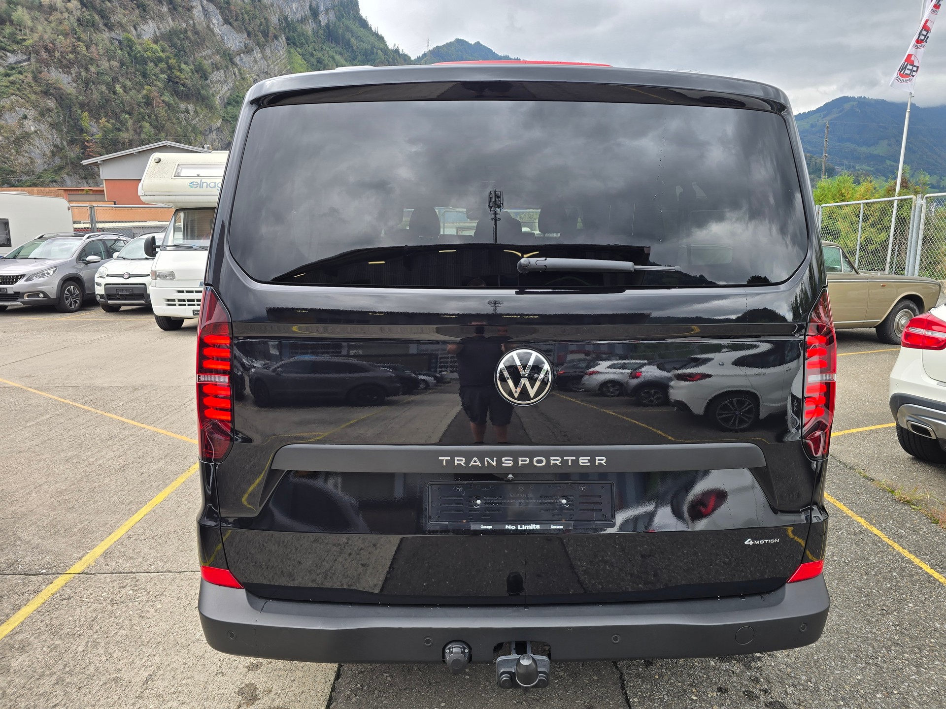 VW Transporter Kombi 2.0 TDI 4Motion Lang Automat-image-3