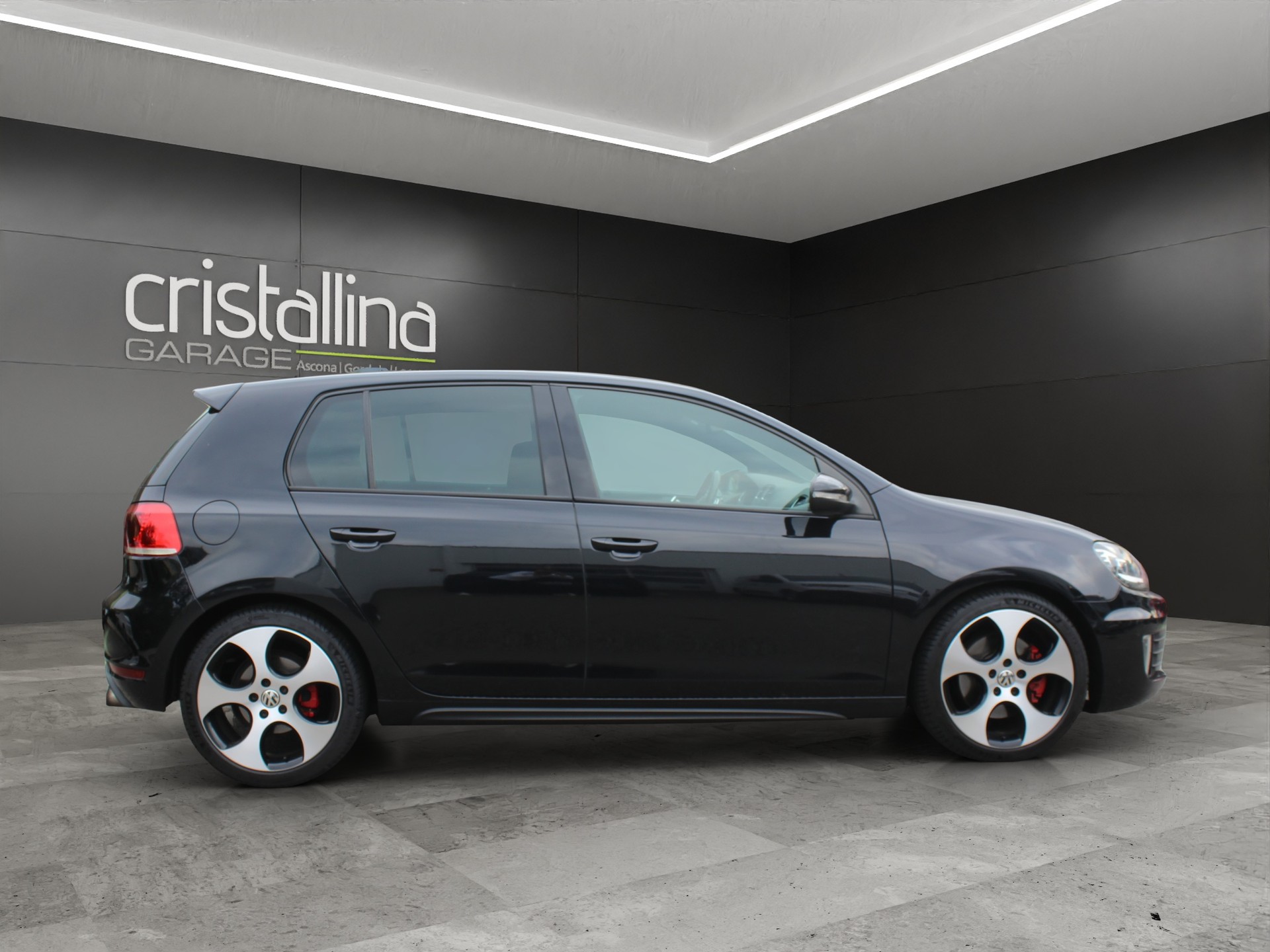 VW Golf VI 2.0 TSI GTI-image-4