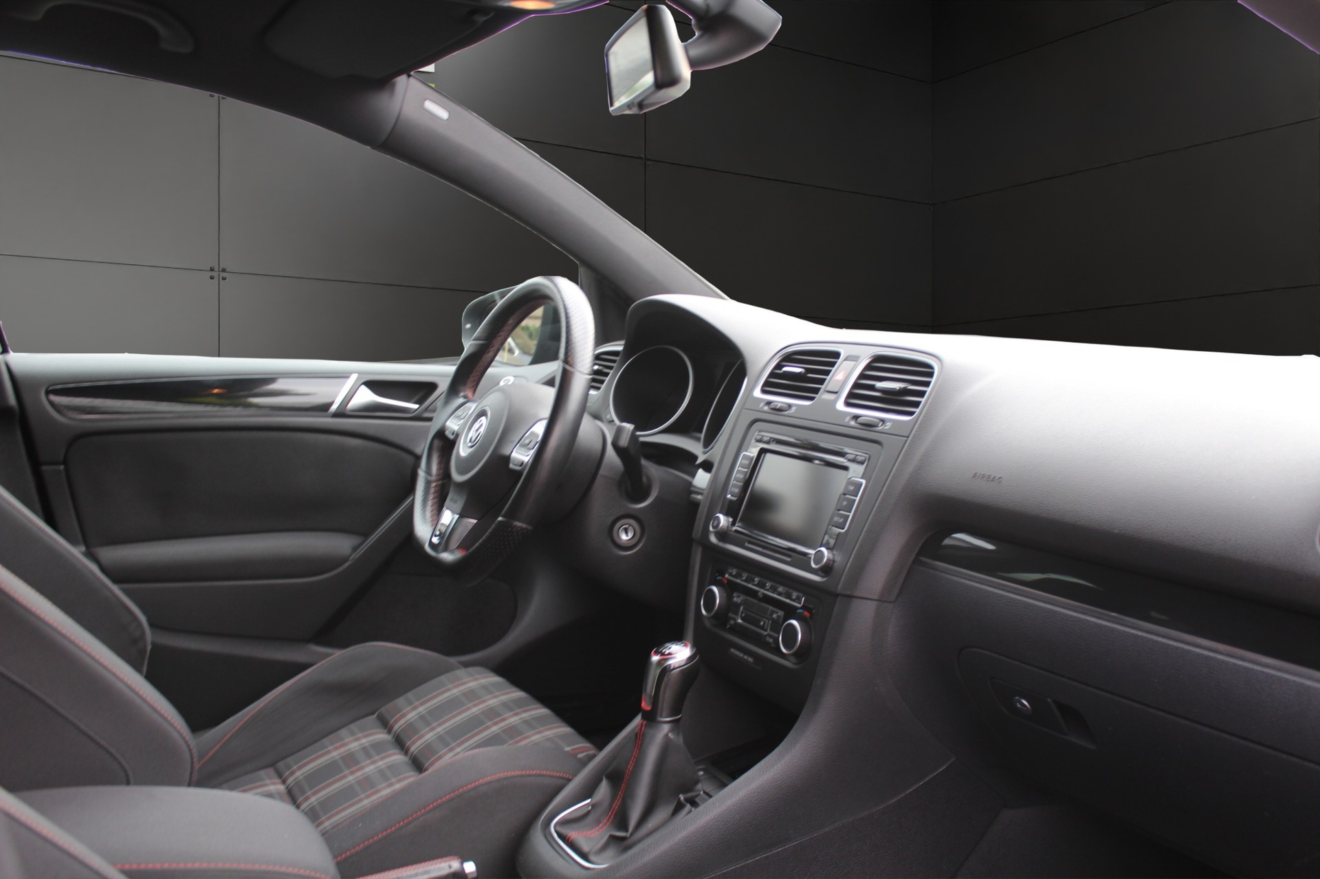 VW Golf VI 2.0 TSI GTI-image-7