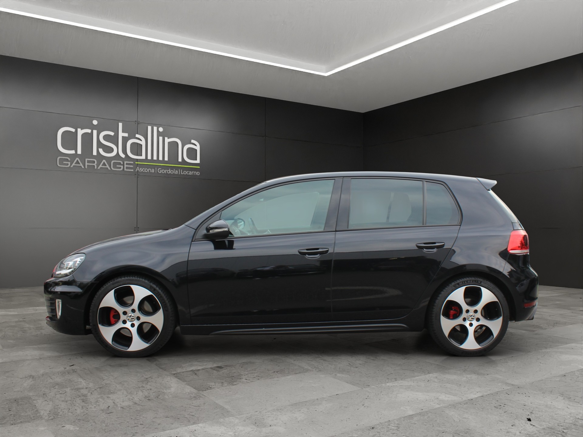 VW Golf VI 2.0 TSI GTI-image-1