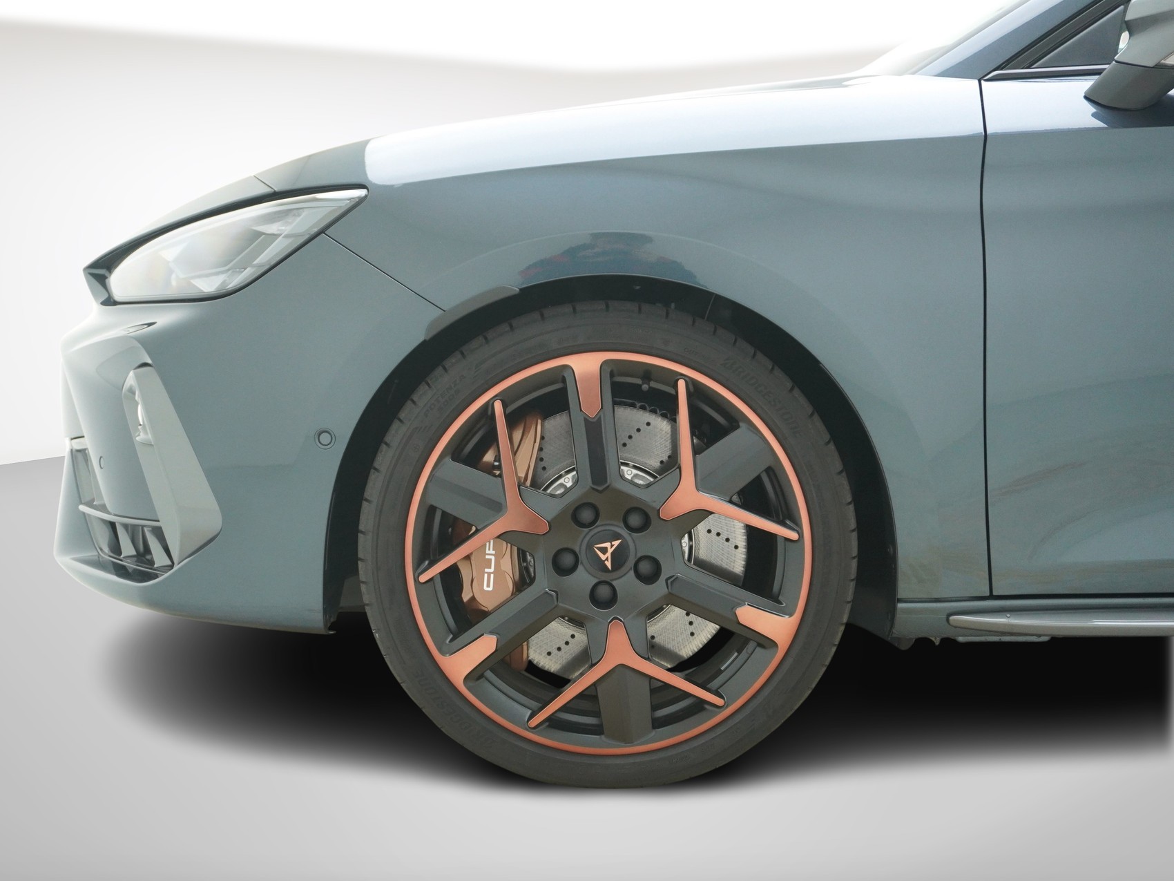 CUPRA Leon ST 2.0 TSI Extreme 4Drive DSG-image-11