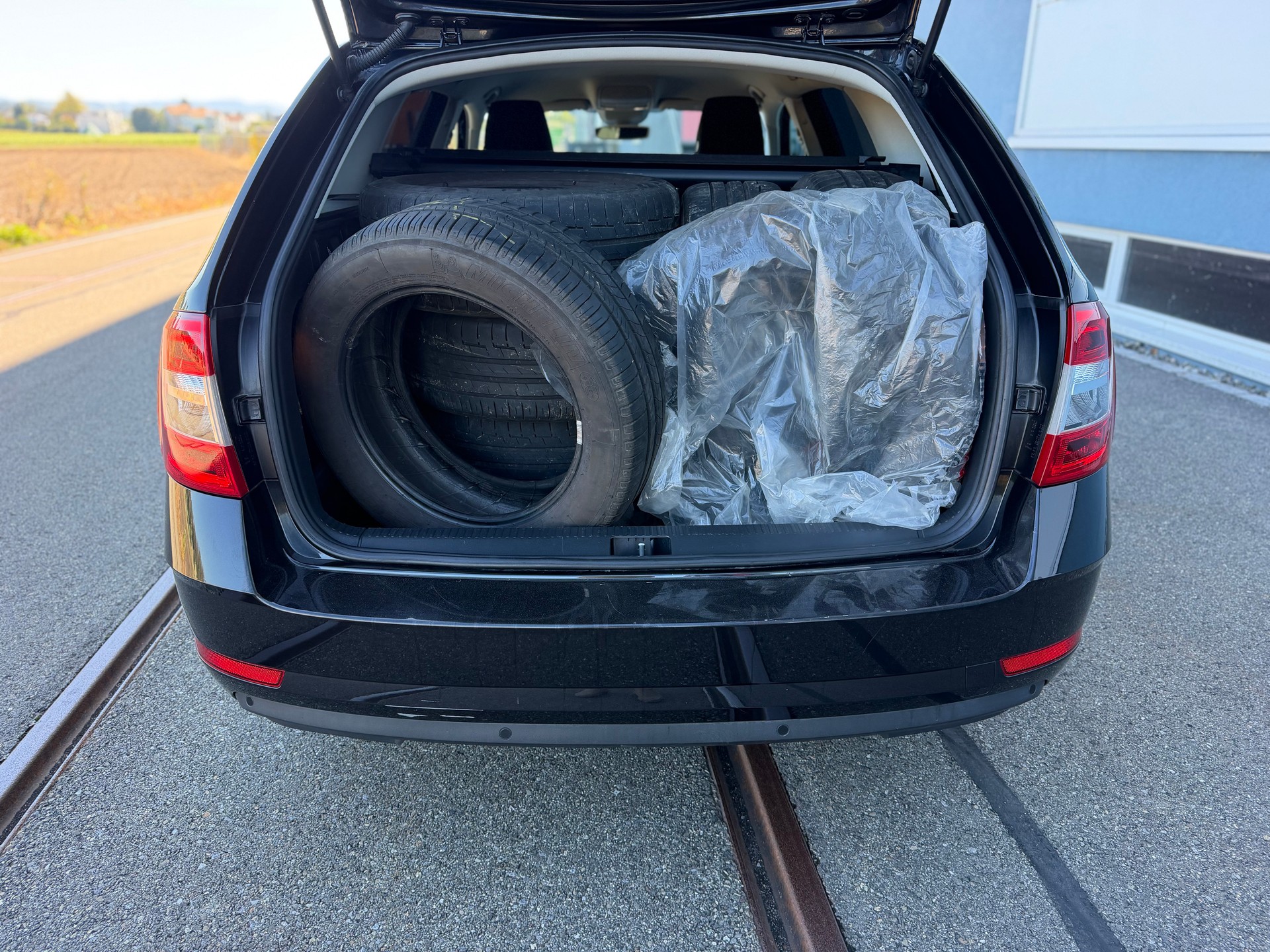 SKODA Octavia Combi 1.5 TSI Style DSG-image-8