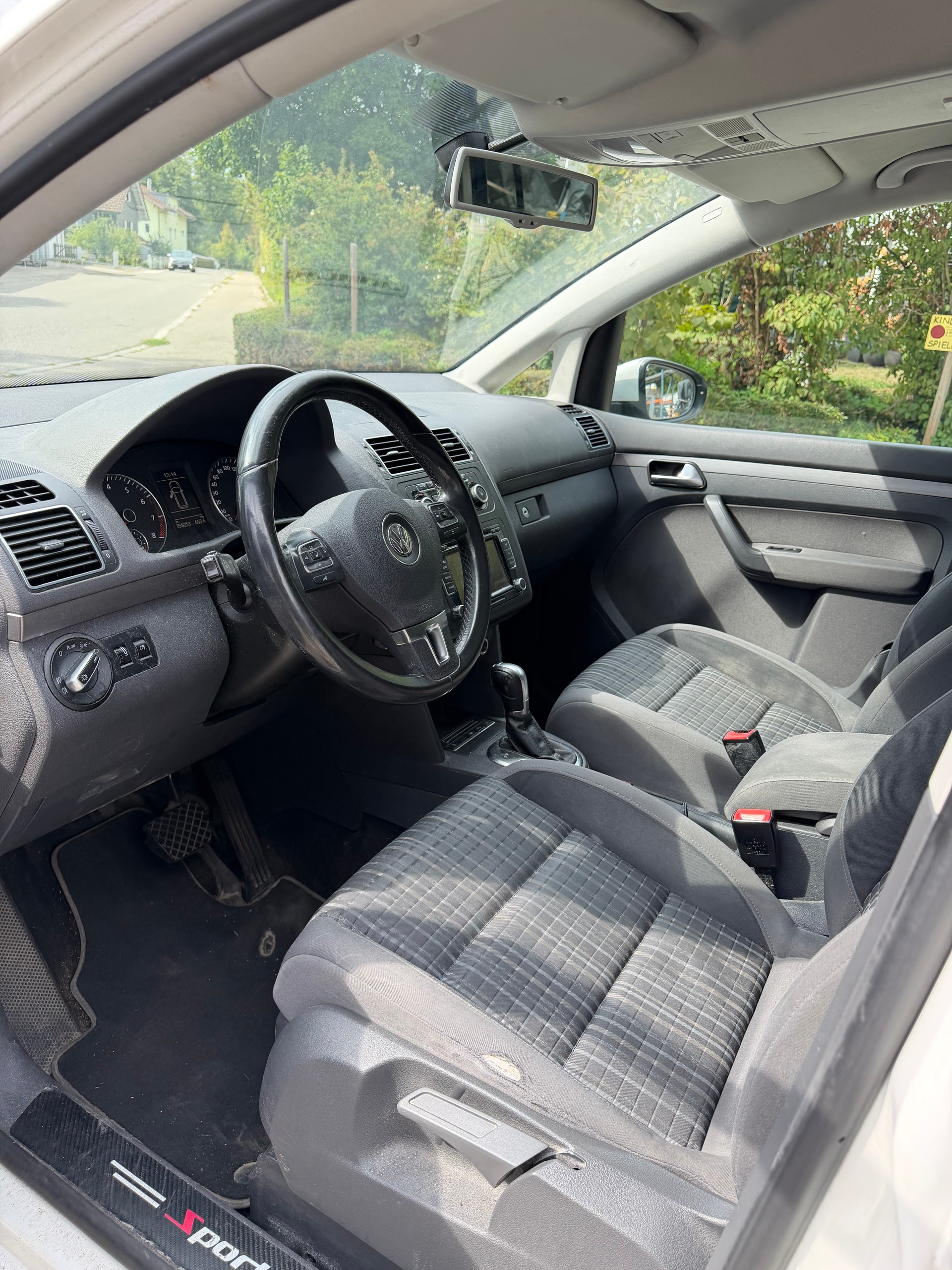VW CrossTouran 1.4 TSI DSG-image-9