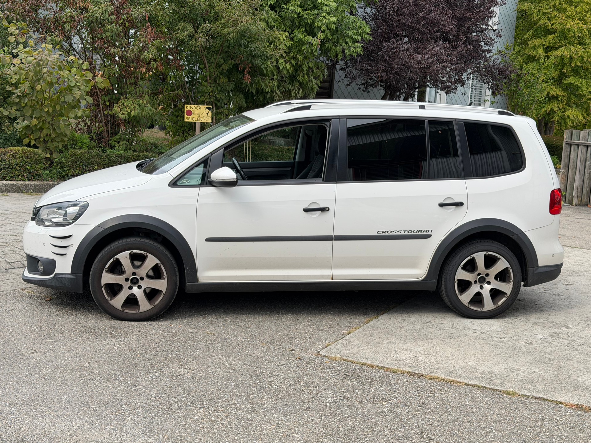 VW CrossTouran 1.4 TSI DSG-image-5