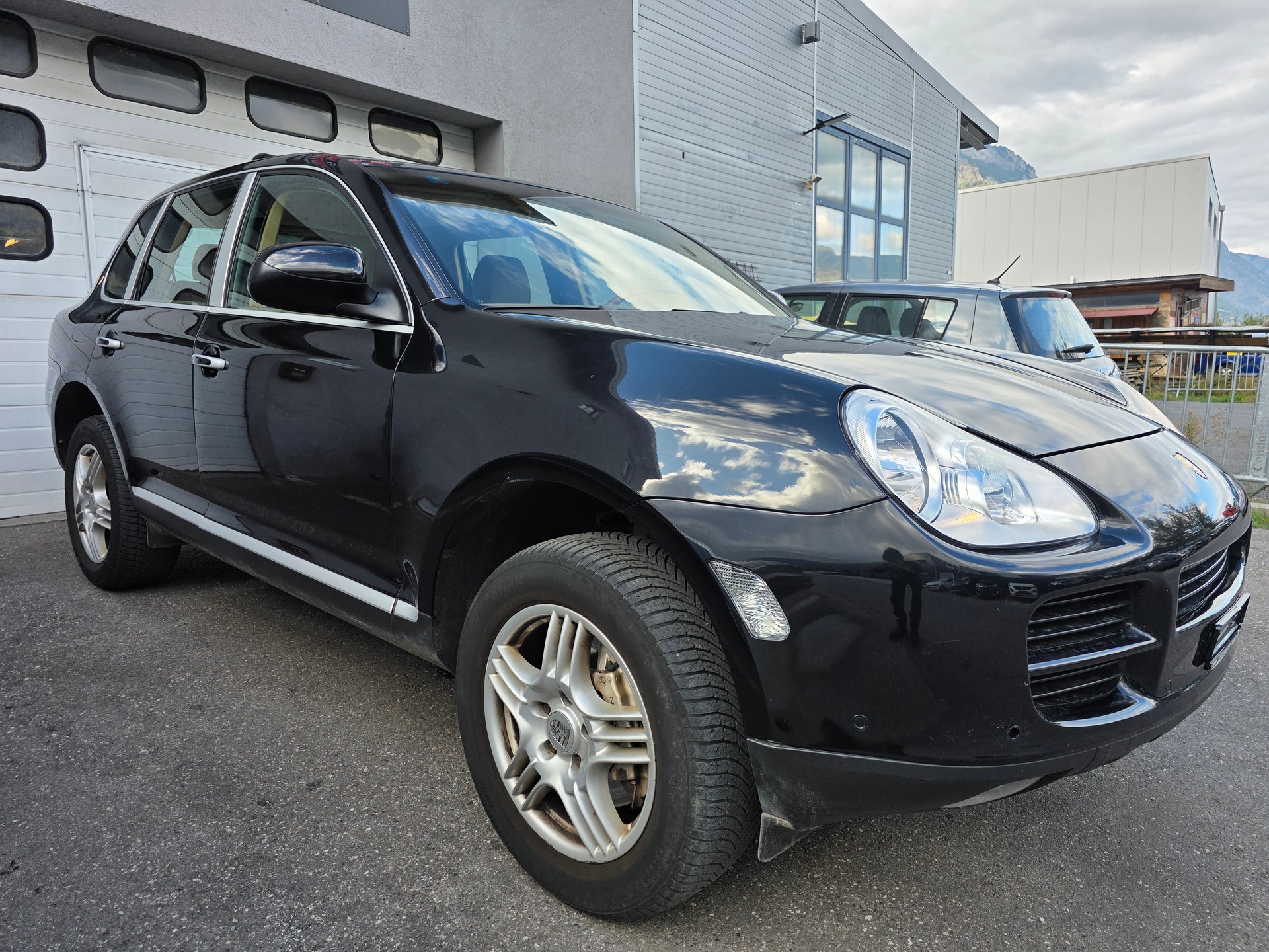 PORSCHE Cayenne S-image-4