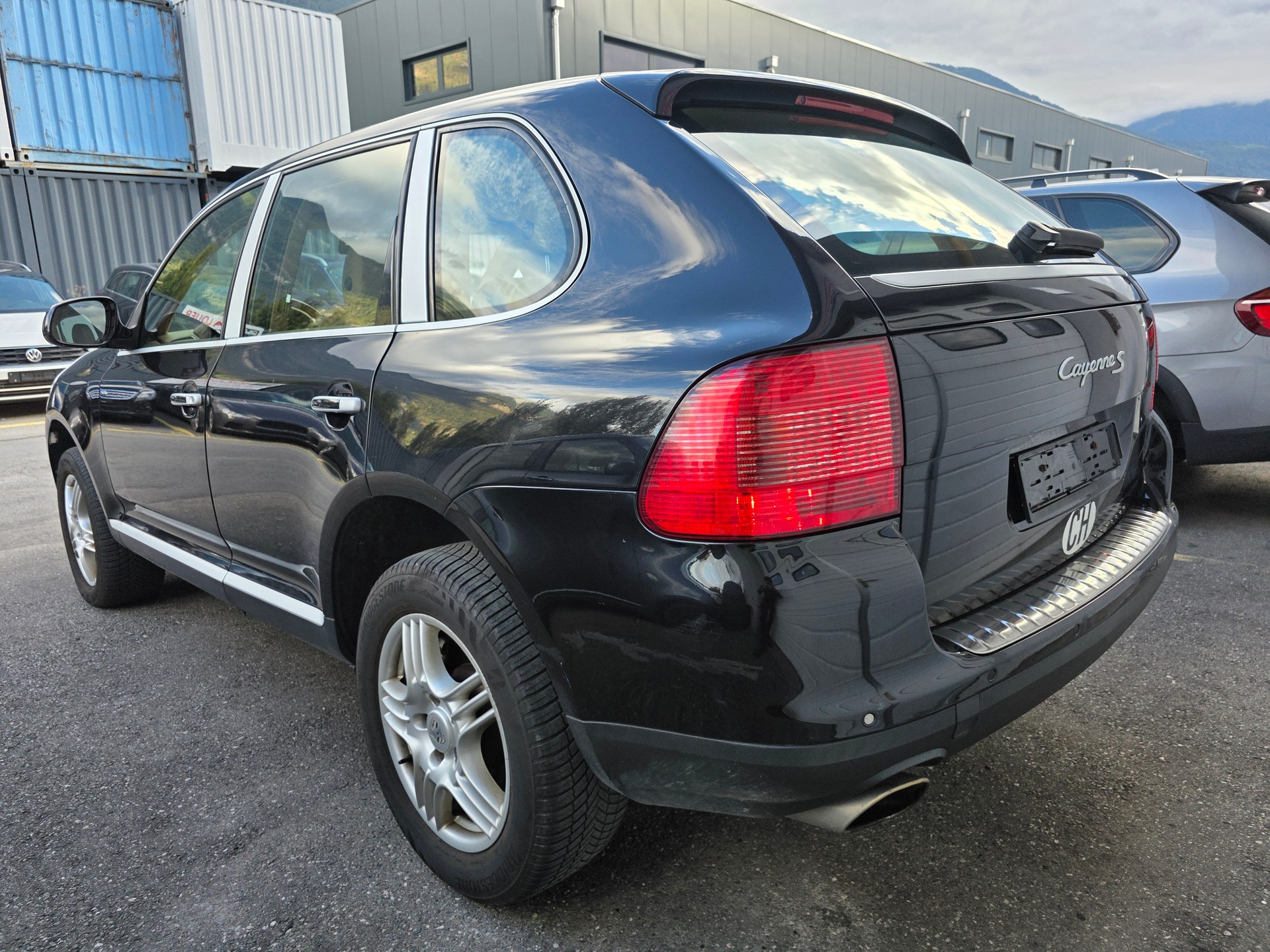 PORSCHE Cayenne S-image-2