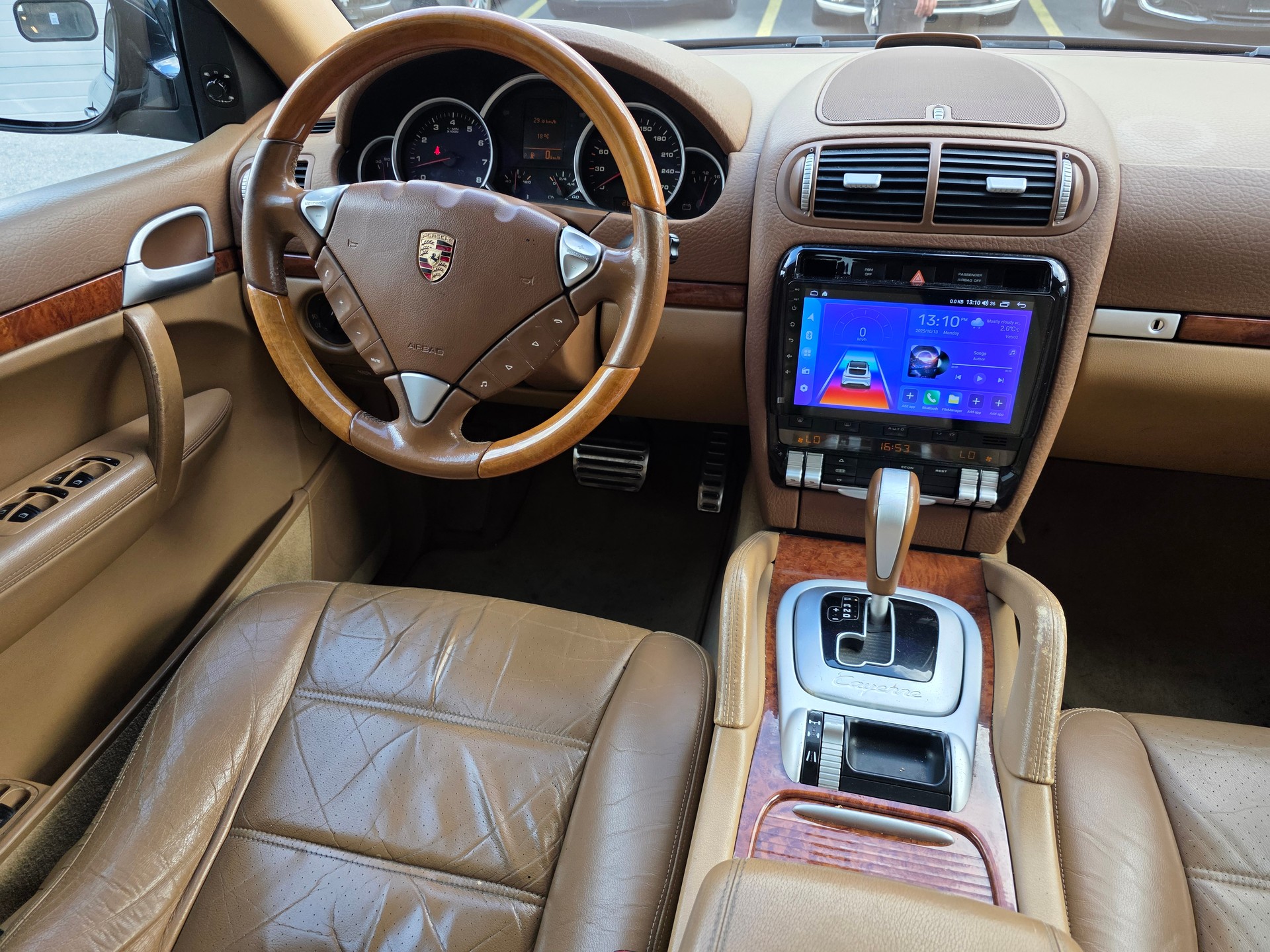 PORSCHE Cayenne S-image-7