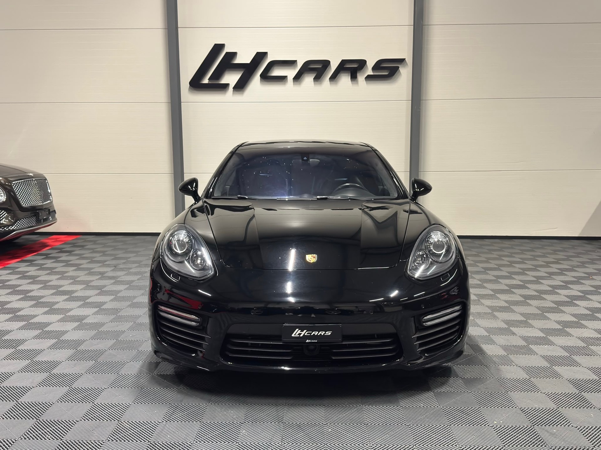 PORSCHE Panamera 4.8 V8 GTS PDK FACELIFT-image-6