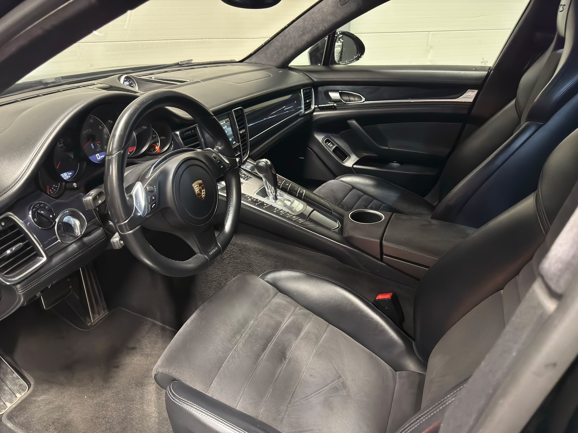 PORSCHE Panamera 4.8 V8 GTS PDK FACELIFT-image-8