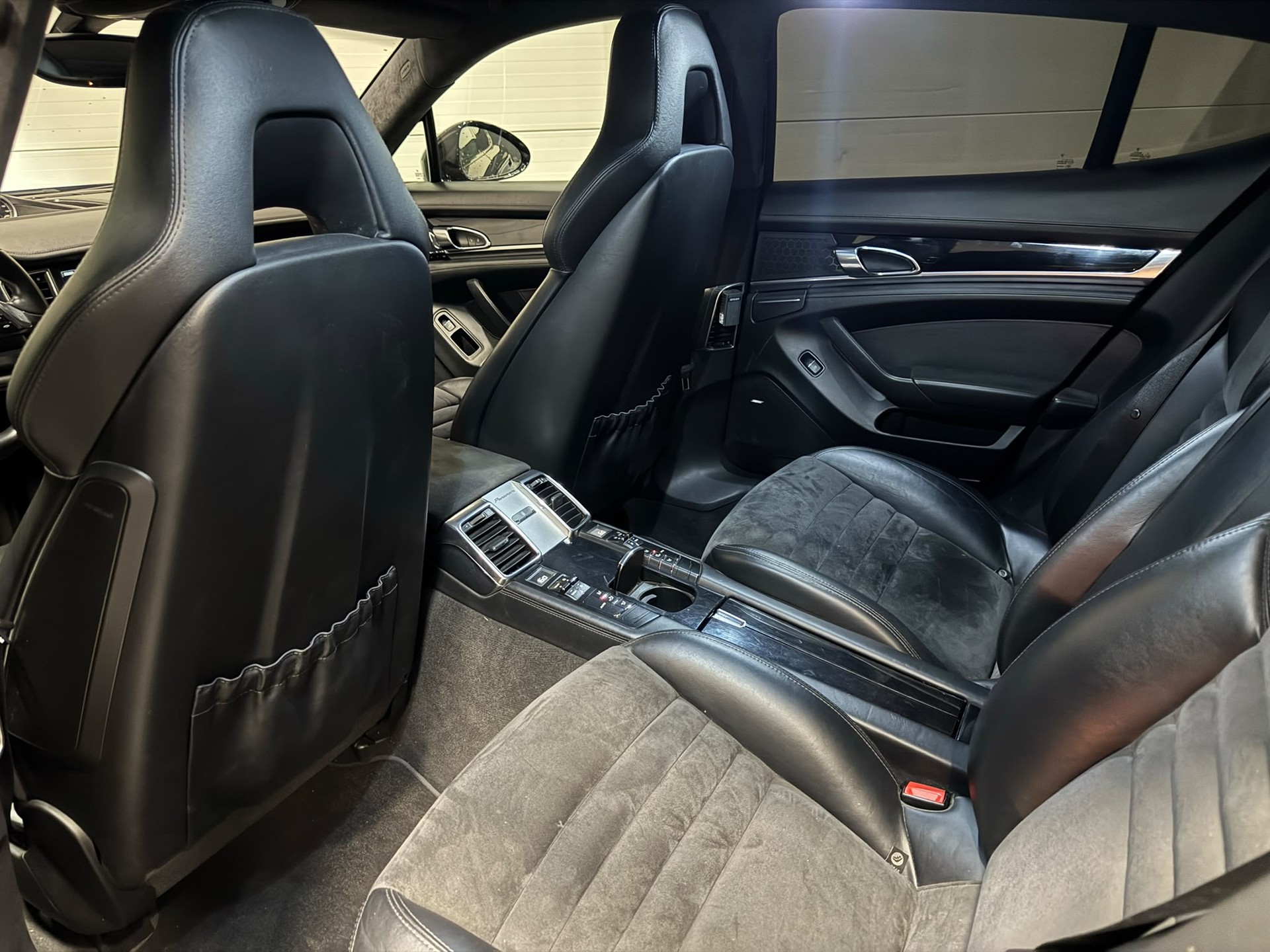 PORSCHE Panamera 4.8 V8 GTS PDK FACELIFT-image-15