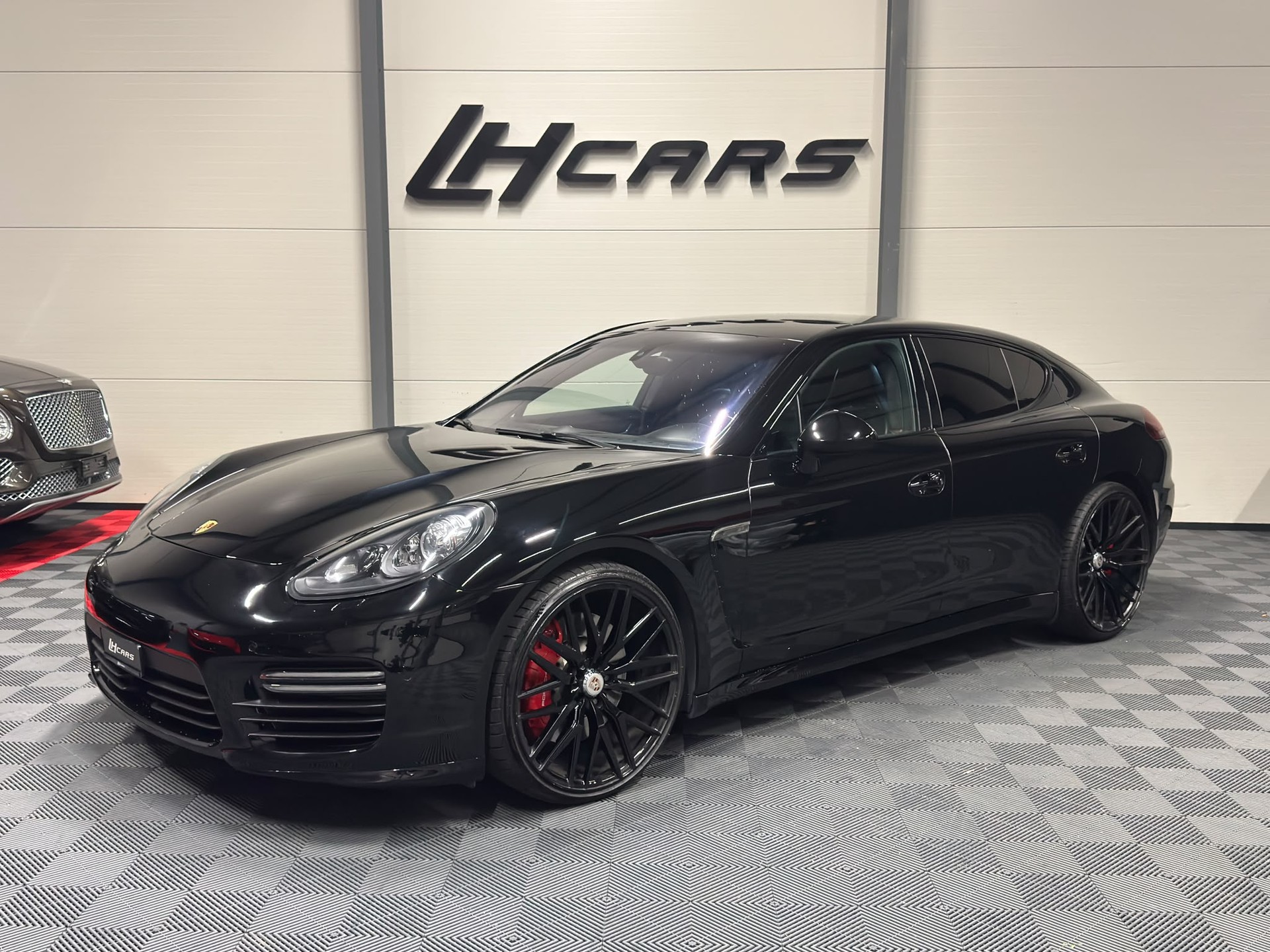 PORSCHE Panamera 4.8 V8 GTS PDK FACELIFT