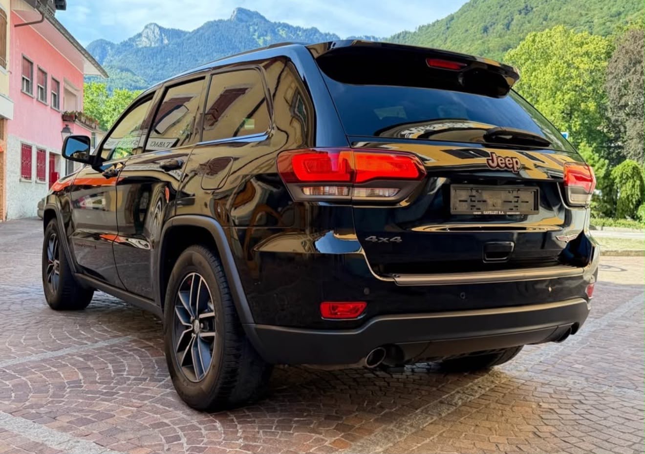 JEEP Grand Cherokee 3.0 CRD Trailhawk Automatic-image-4