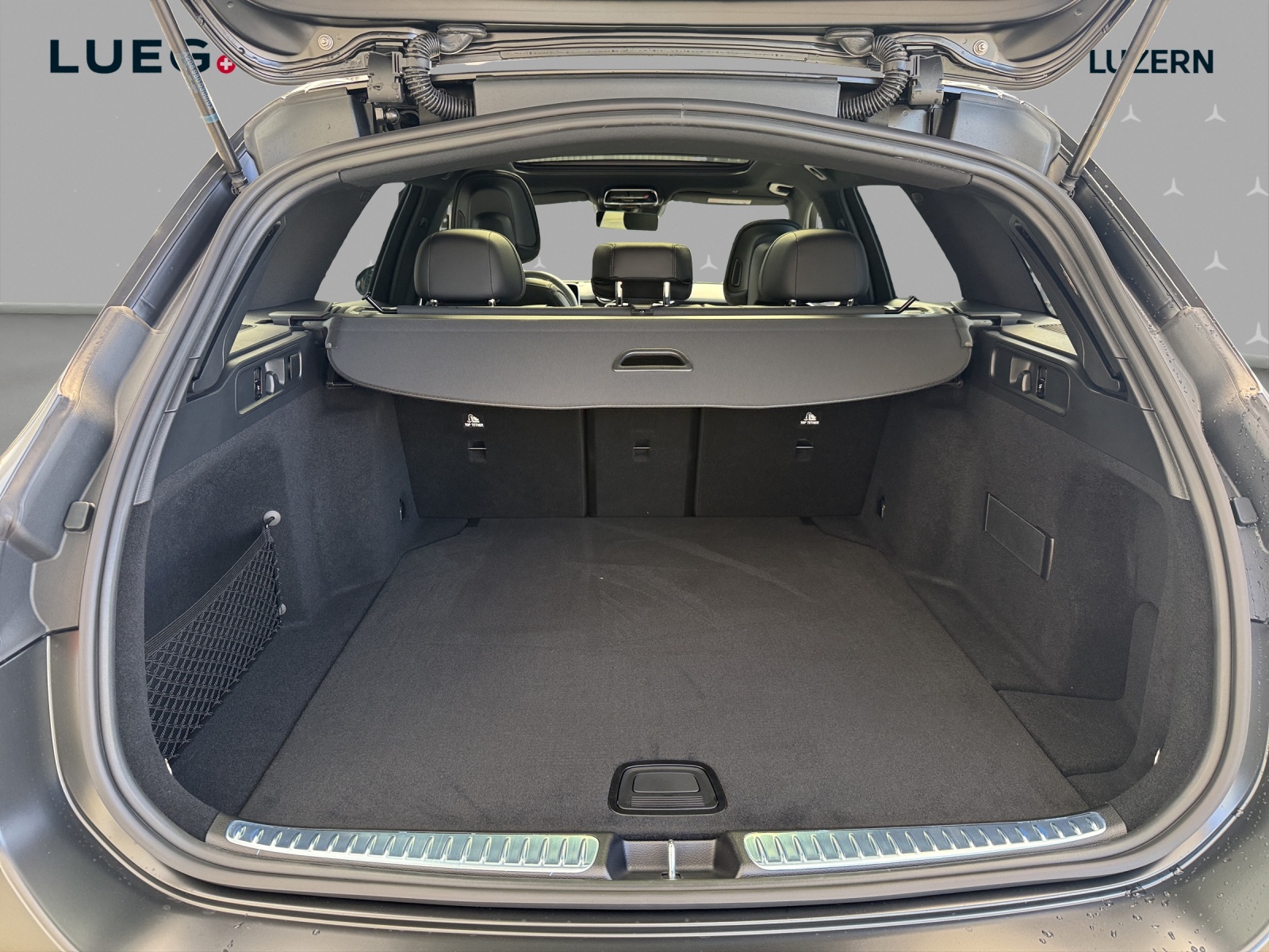 MERCEDES-BENZ C 220 d T 4 Matic Swiss Star-image-14