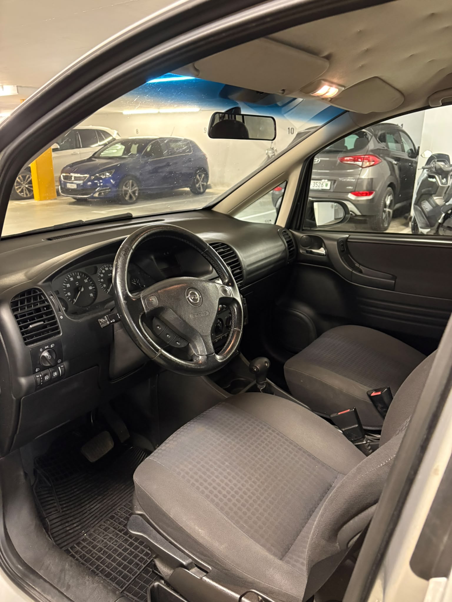 OPEL Zafira 2.2i 16V Elegance-image-3