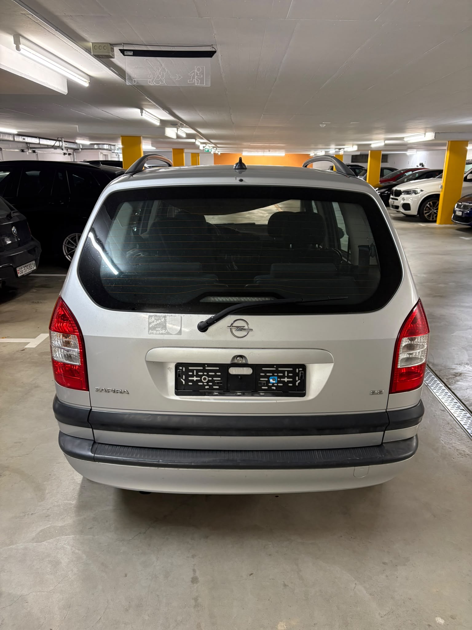 OPEL Zafira 2.2i 16V Elegance-image-1