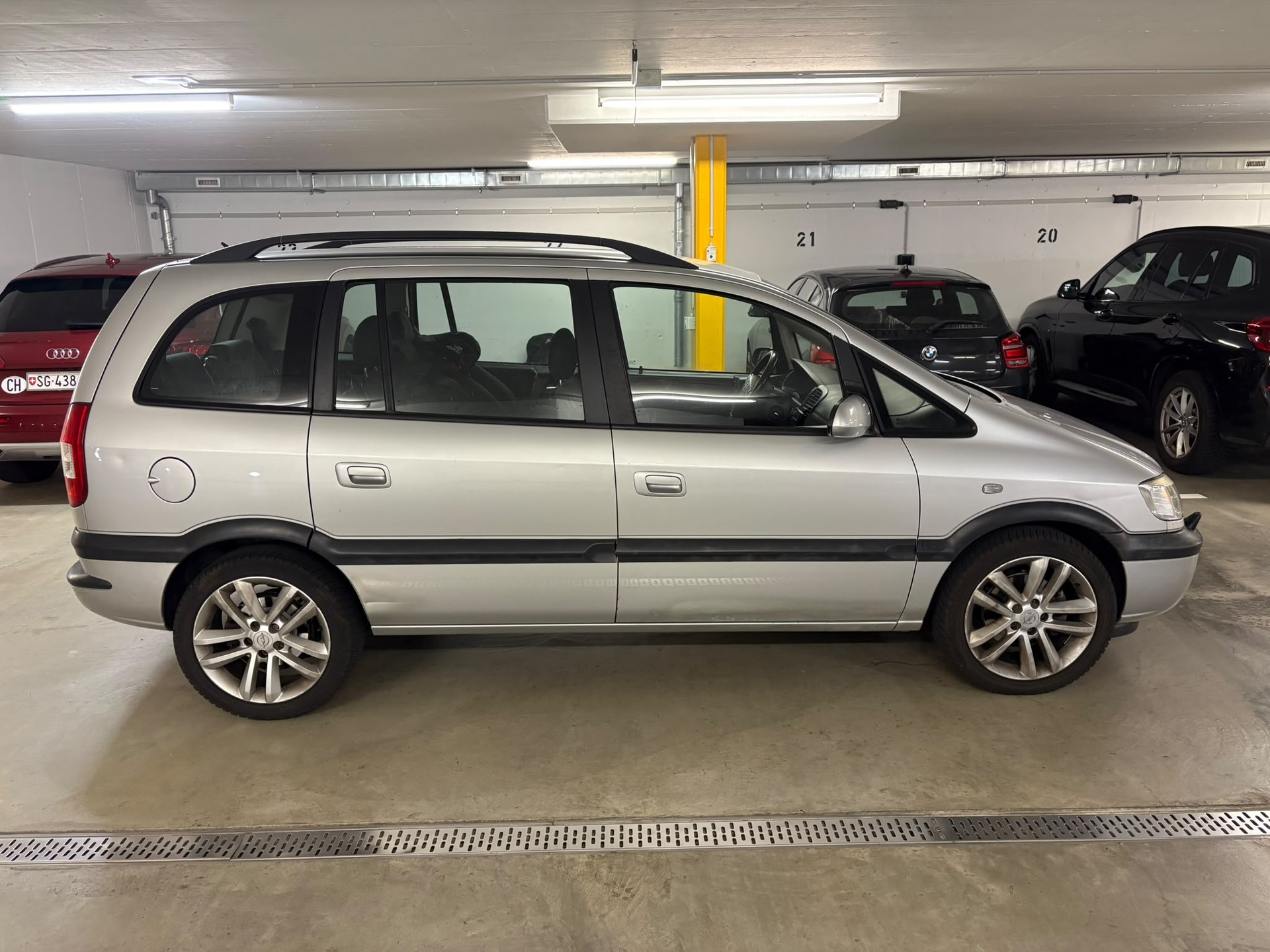 OPEL Zafira 2.2i 16V Elegance-image-2