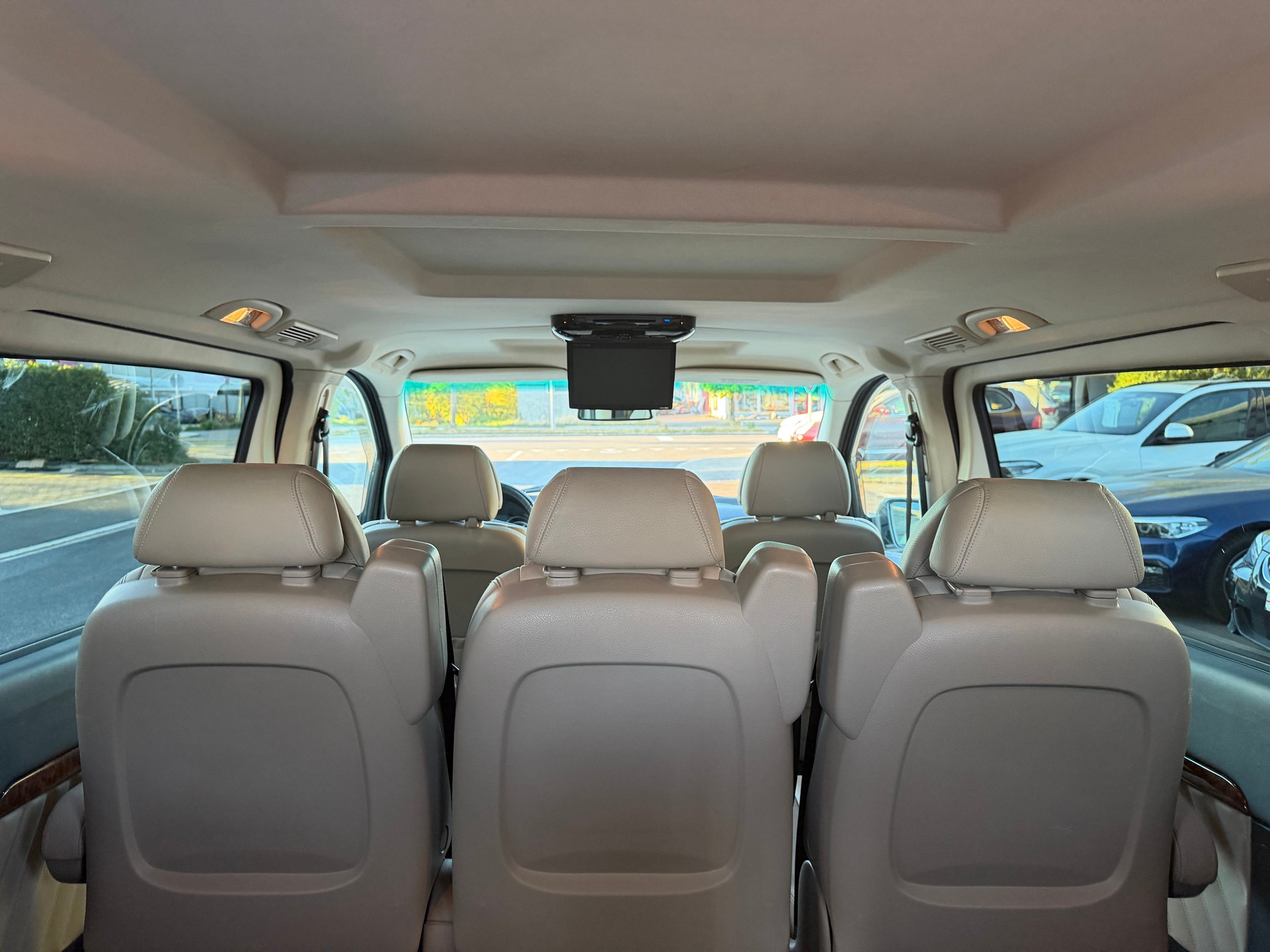 MERCEDES-BENZ Viano 2.2 CDI Blue Efficiency Ambiente-image-13