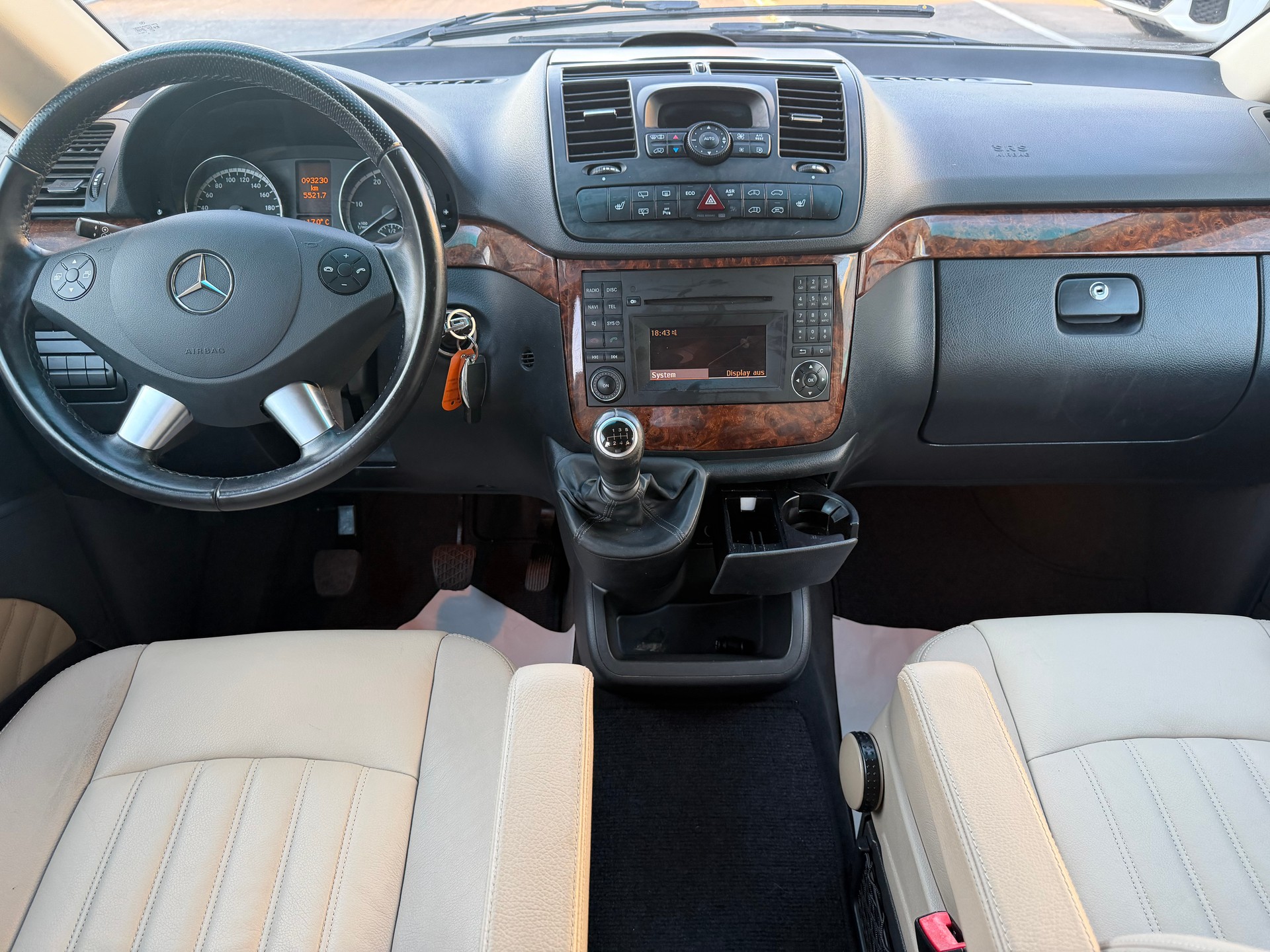 MERCEDES-BENZ Viano 2.2 CDI Blue Efficiency Ambiente-image-10