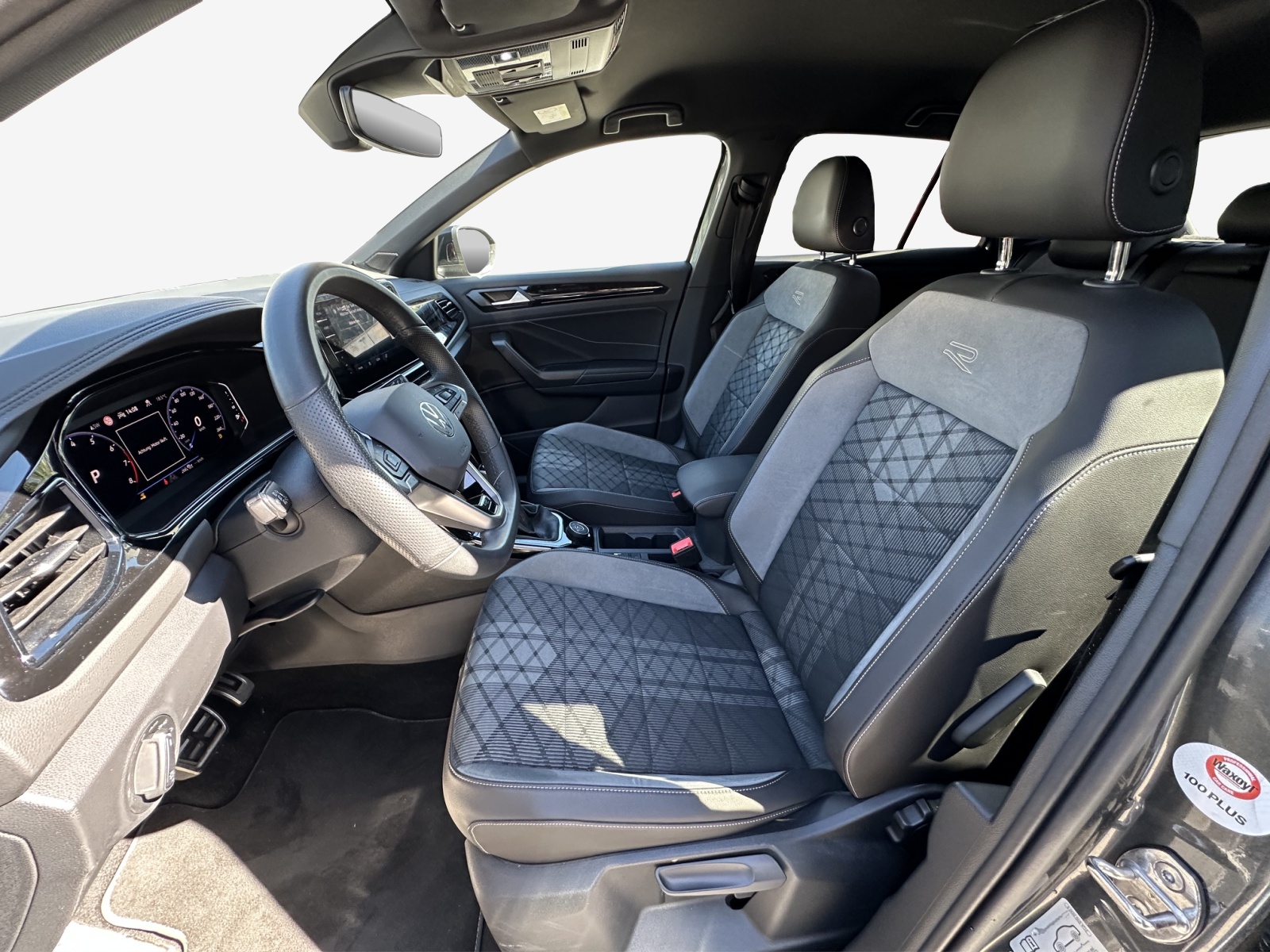 VW T-Roc 2.0 TSI R-Line DSG 4Motion-image-7