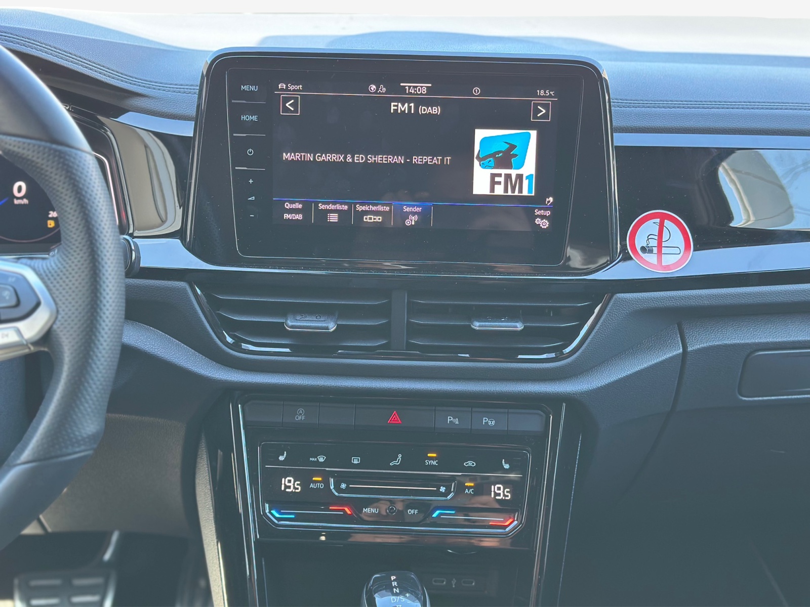 VW T-Roc 2.0 TSI R-Line DSG 4Motion-image-9